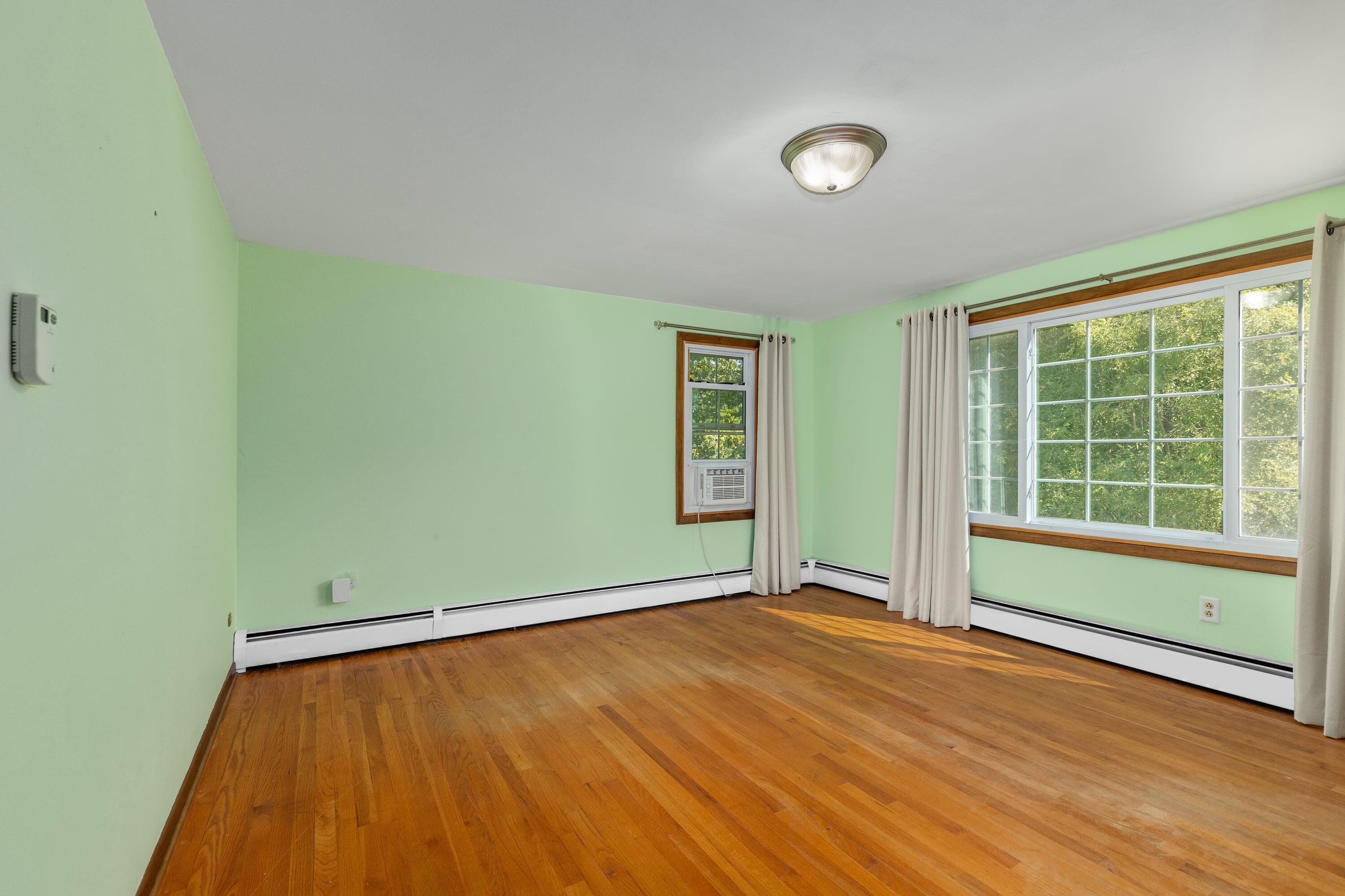 8580 Young Avenue Ne Property Photo 23