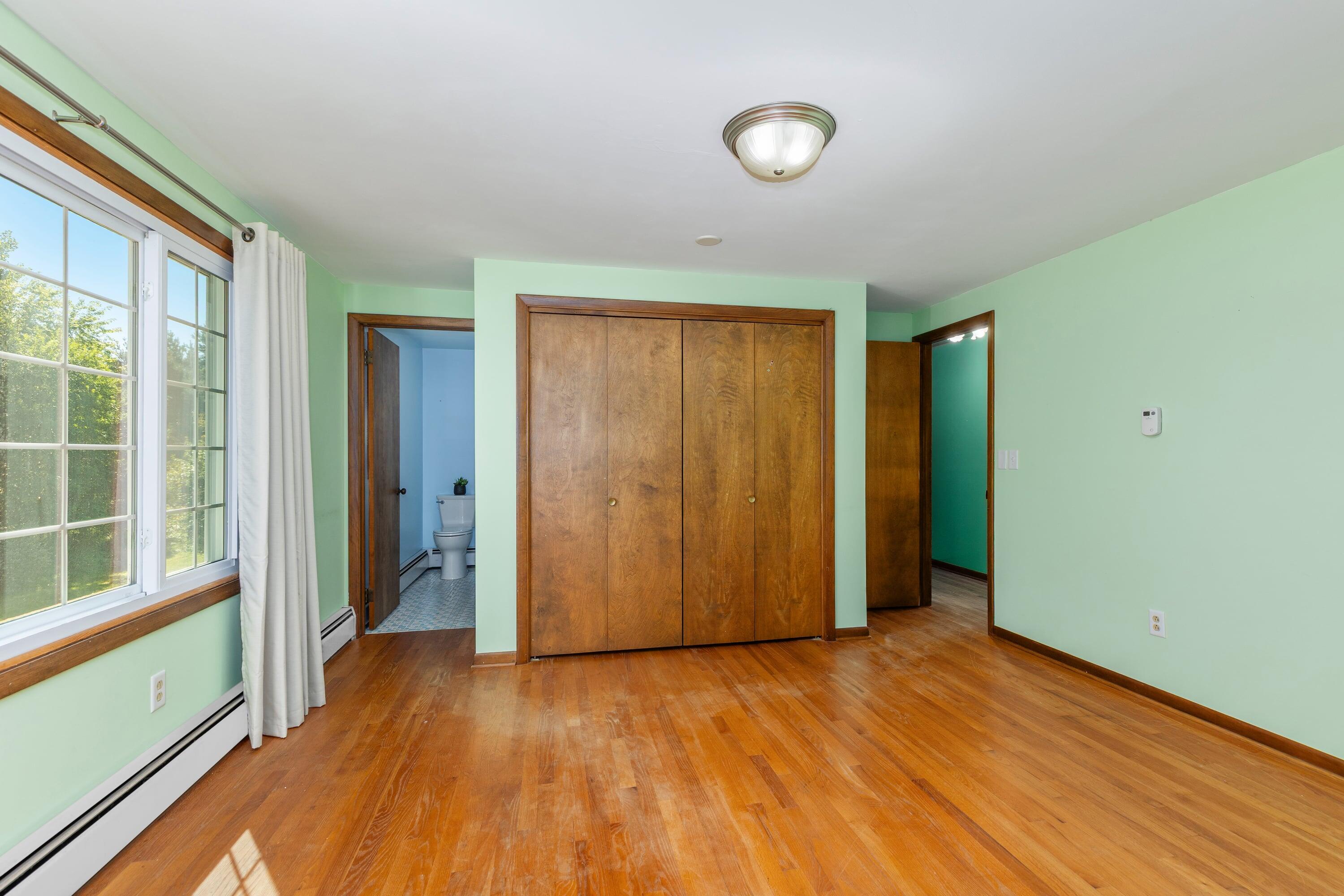 8580 Young Avenue Ne Property Photo 24