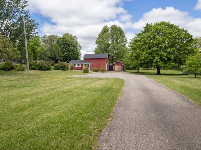202 2nd Avenue Property Photo 3