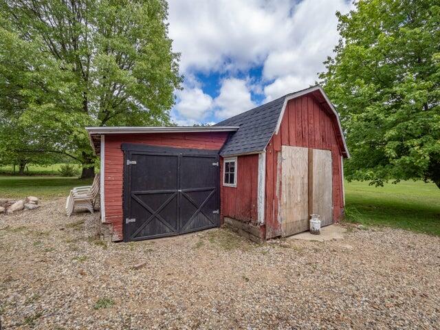 202 2nd Avenue Property Photo 16