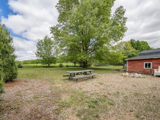 202 2nd Avenue Property Photo 17