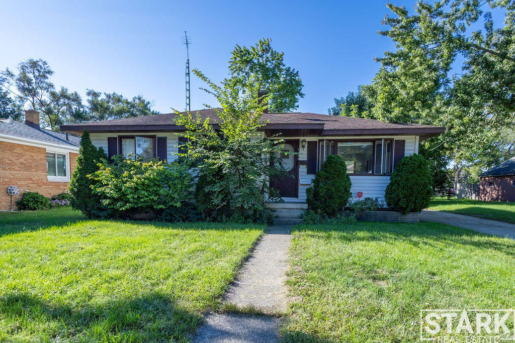 1089 Langeland Avenue Property Photo 1
