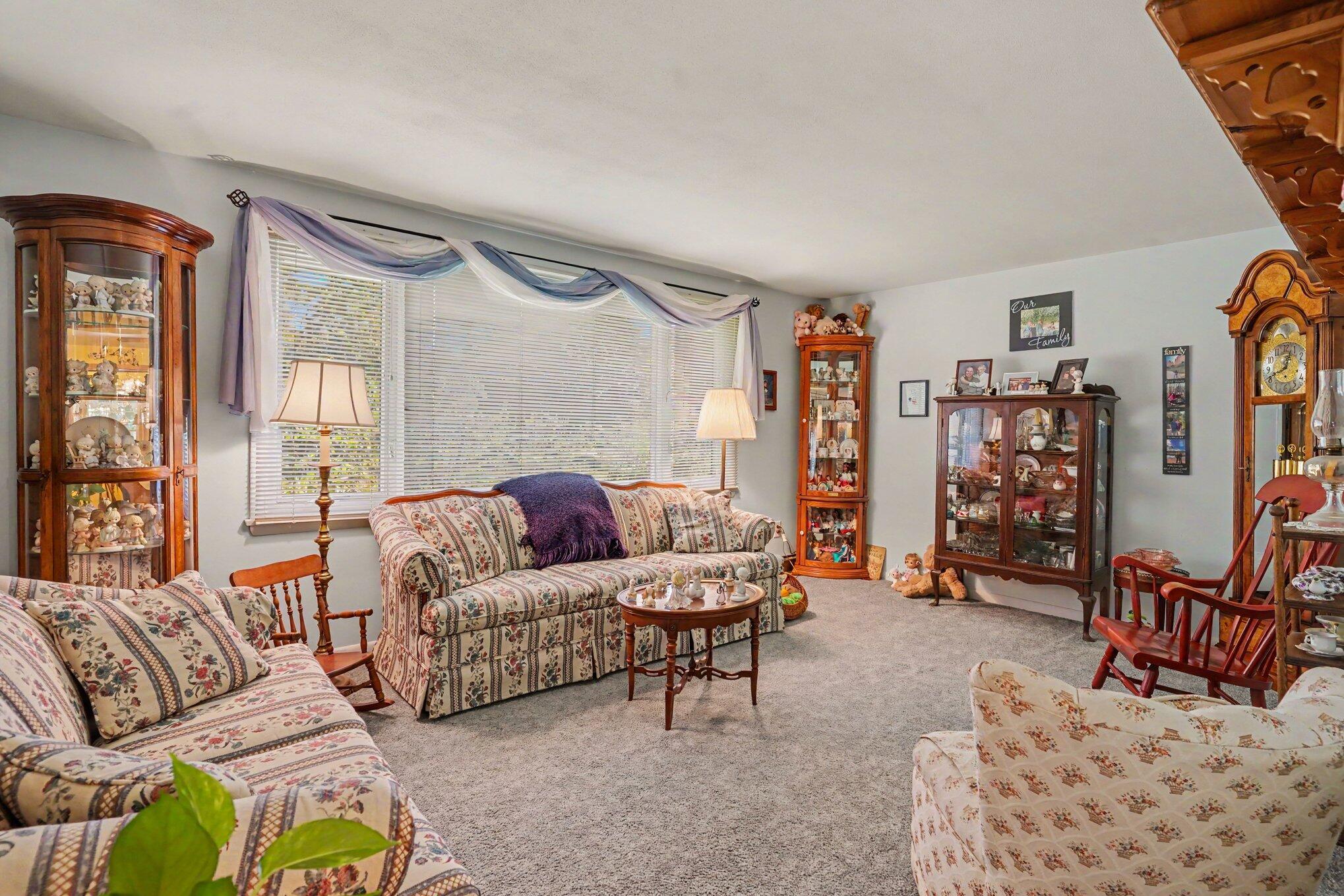 16261 Gierman Drive Property Photo 4