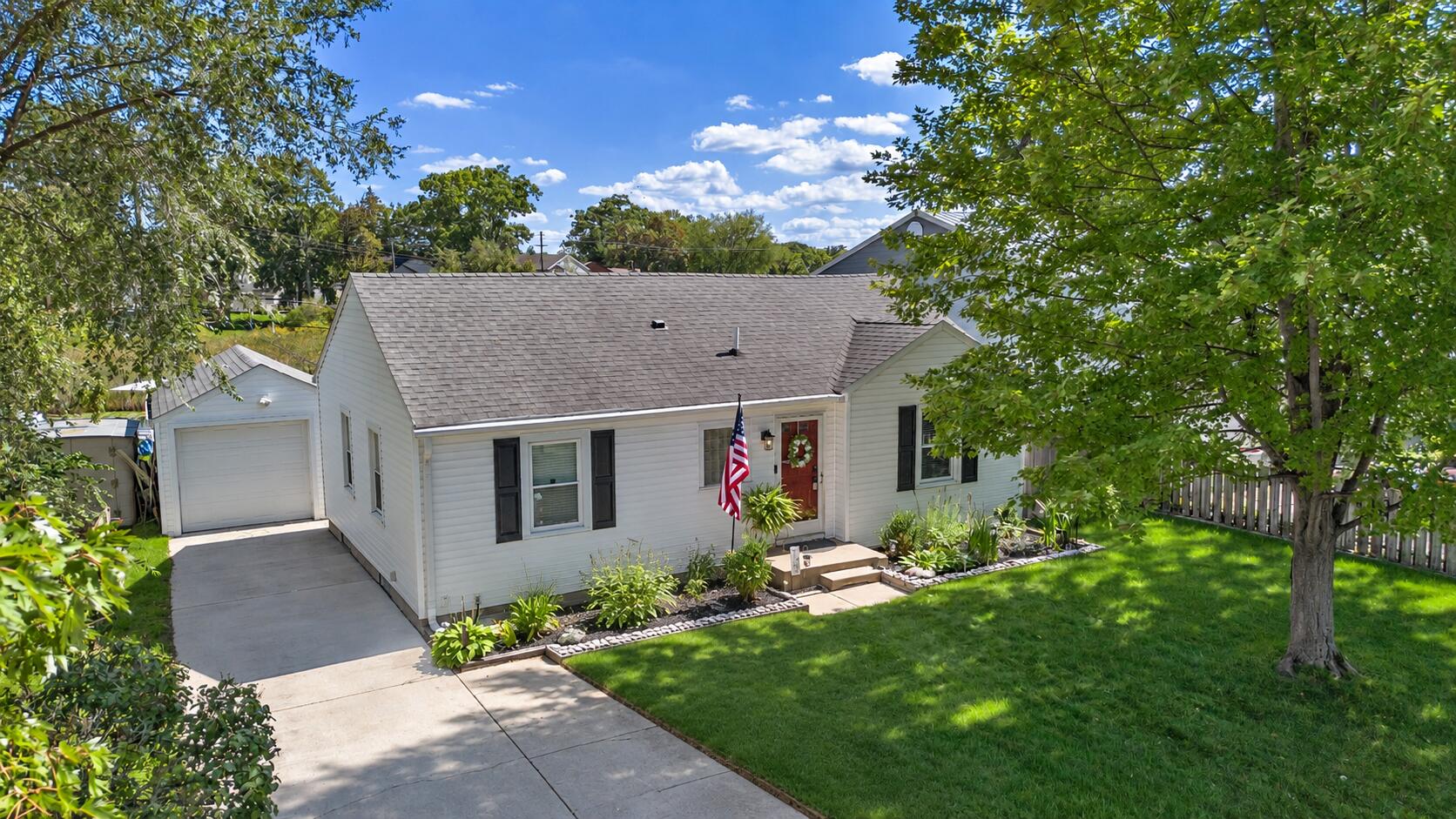 4661 Forest Avenue Property Photo 1