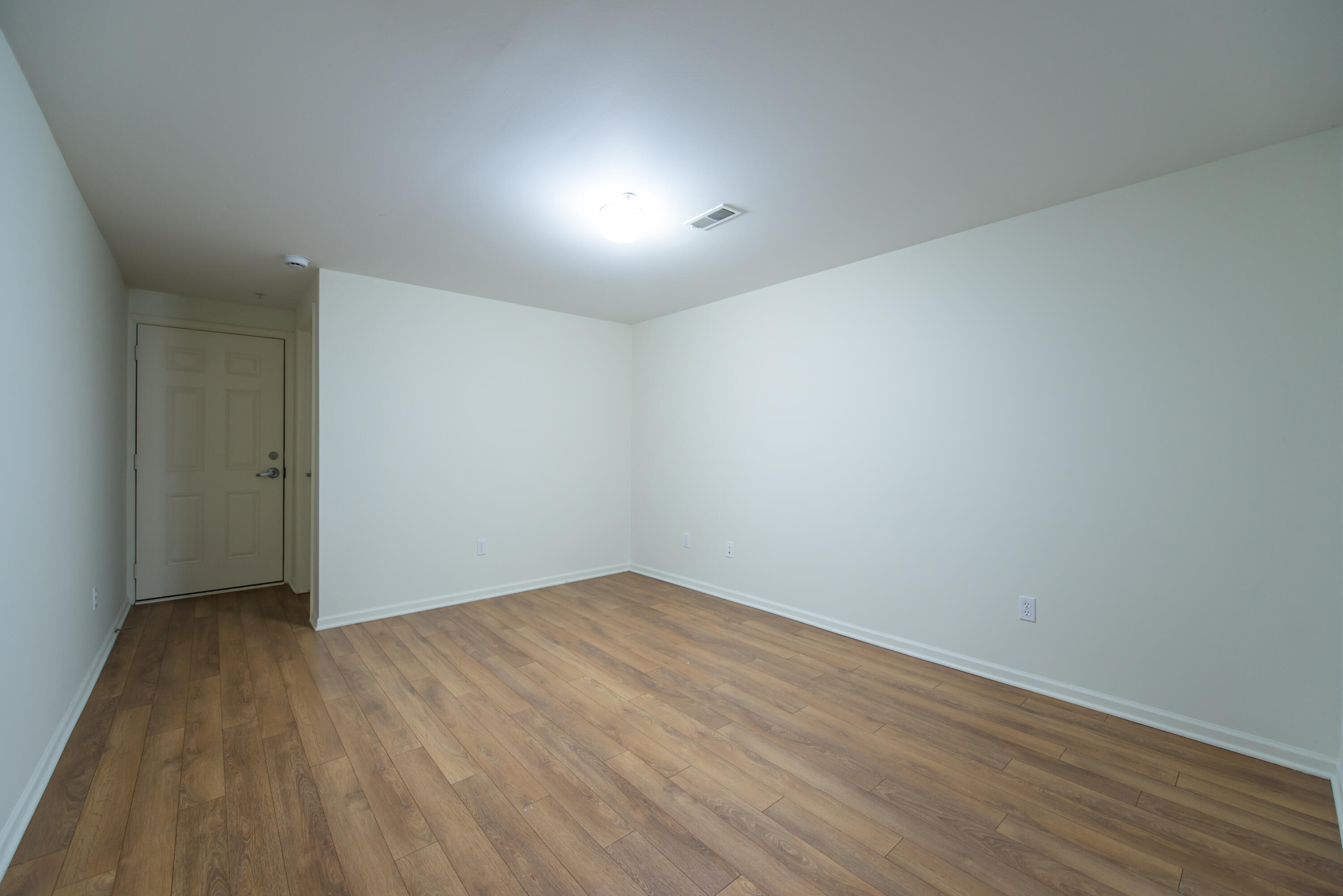 120 W Oakbrook Drive Property Photo 23