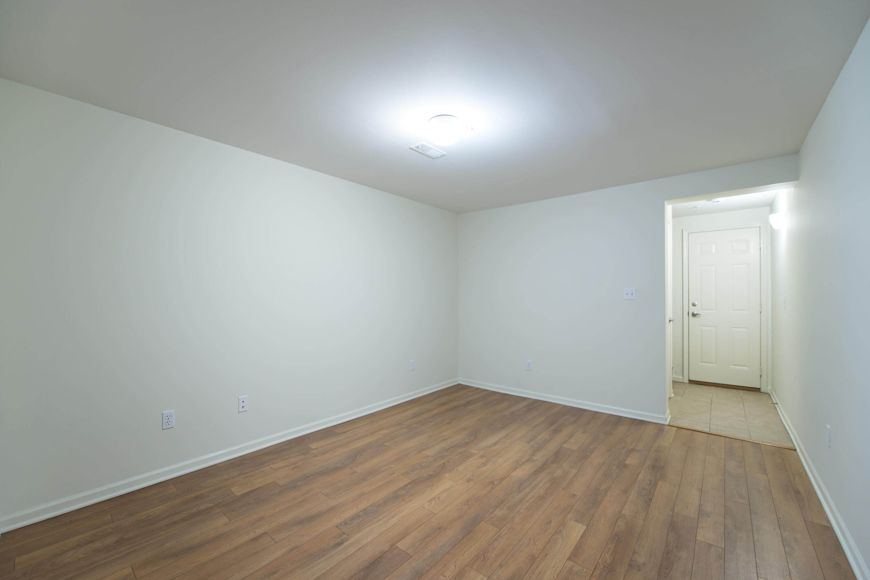 120 W Oakbrook Drive Property Photo 24