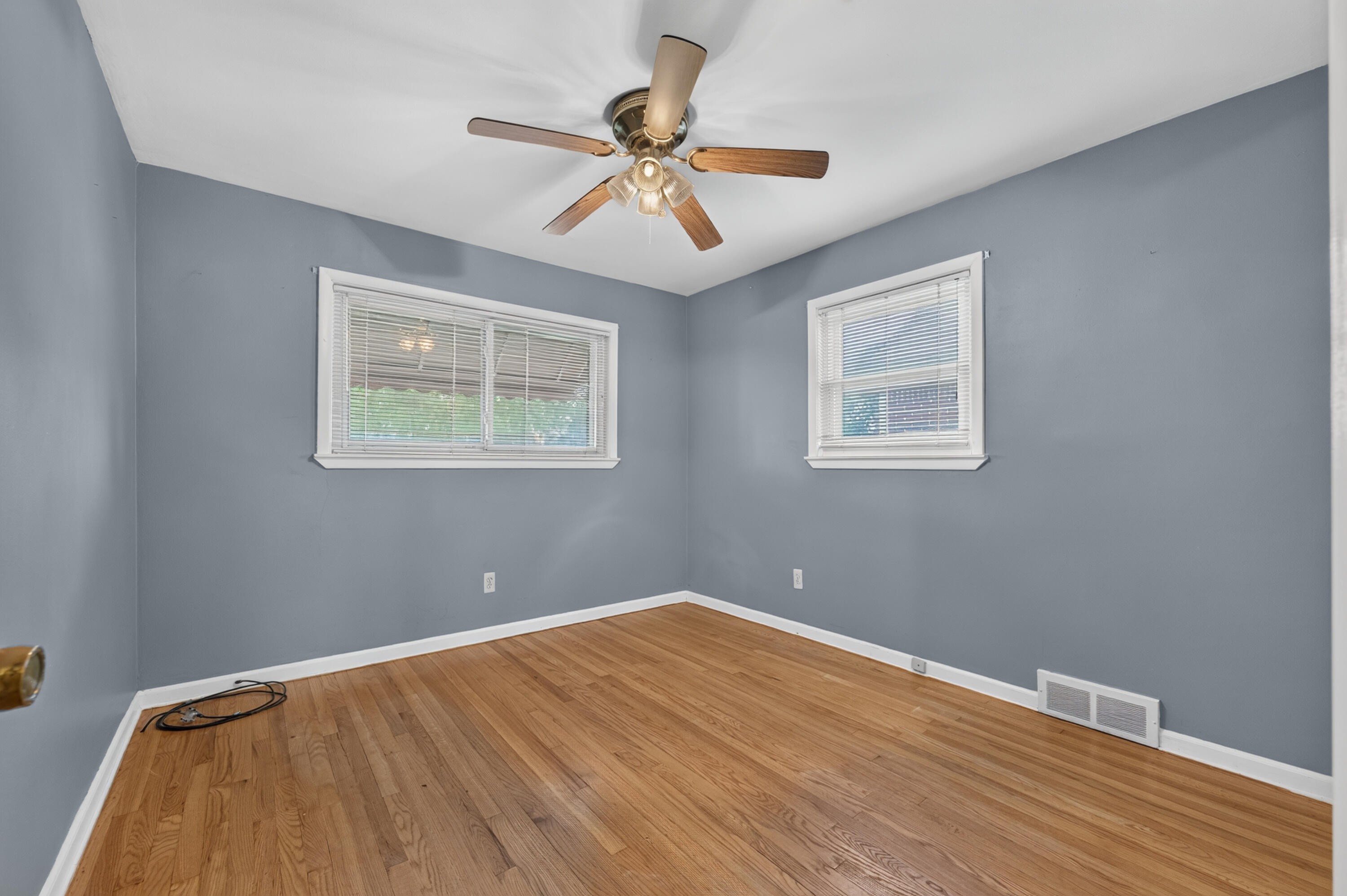 9961 Niver Avenue Property Photo 11