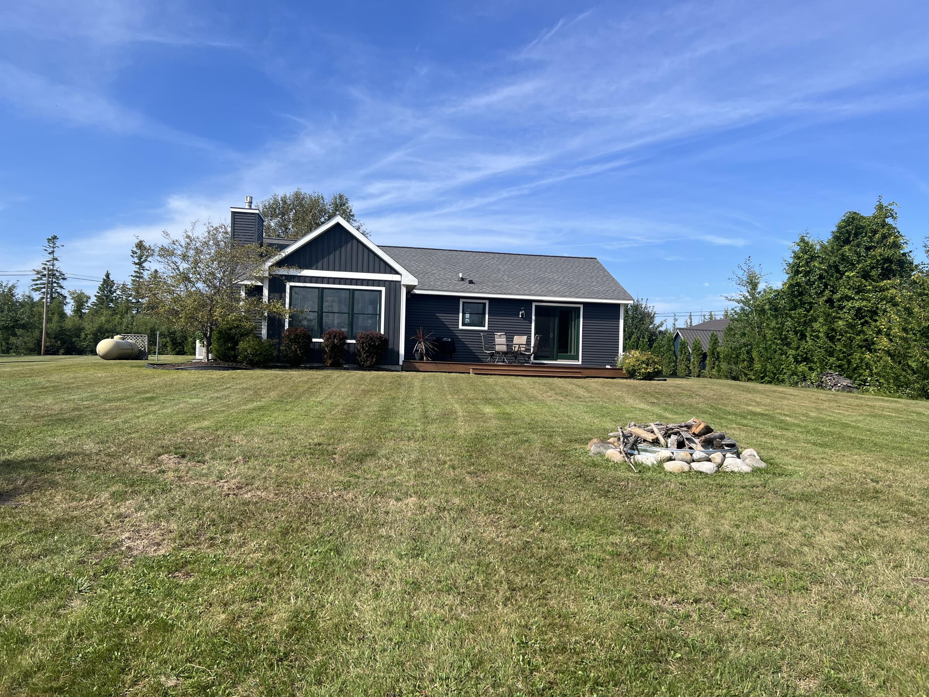 6994 Black Bass Bay Road Property Photo 1