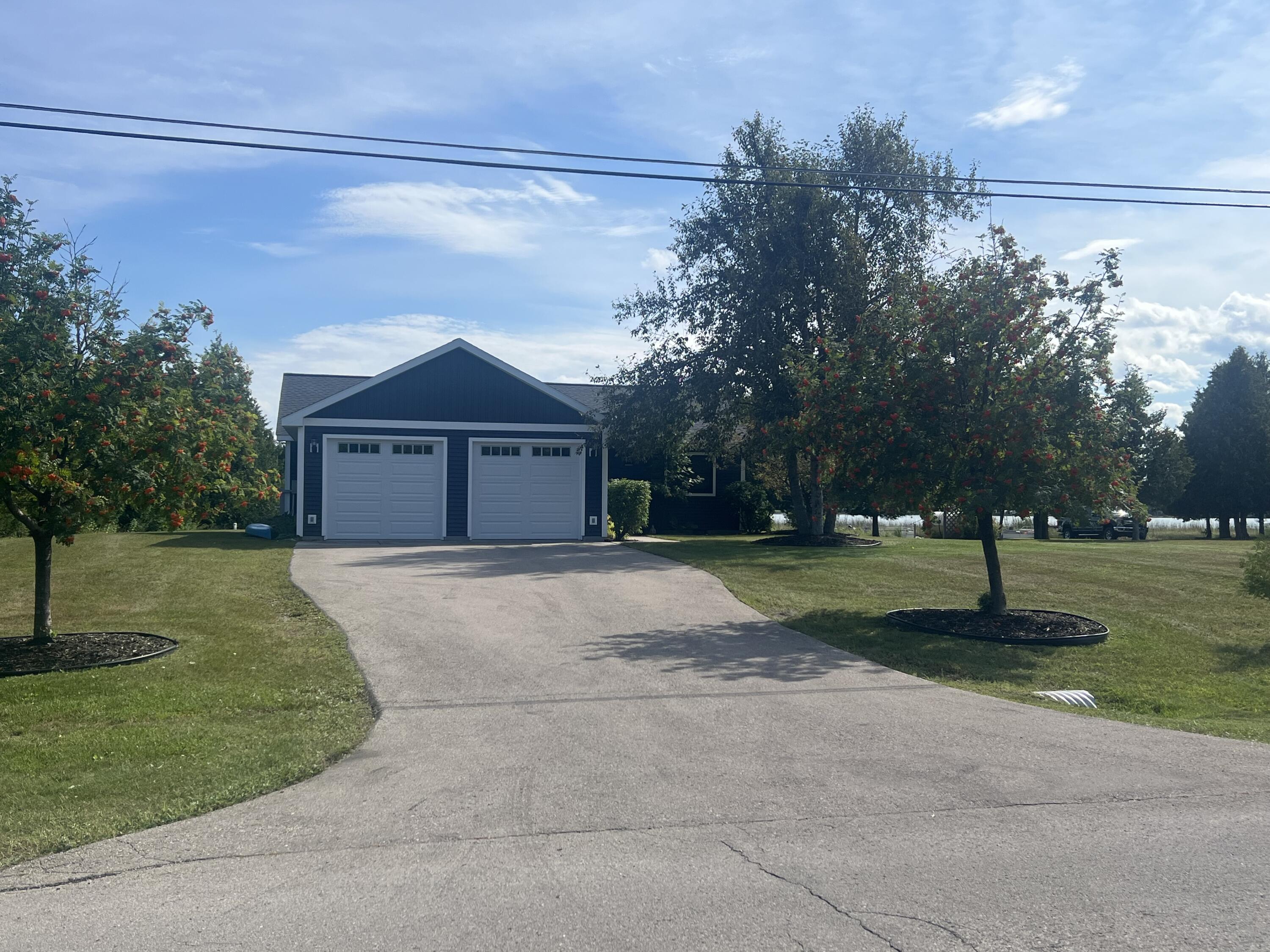 6994 Black Bass Bay Road Property Photo 7