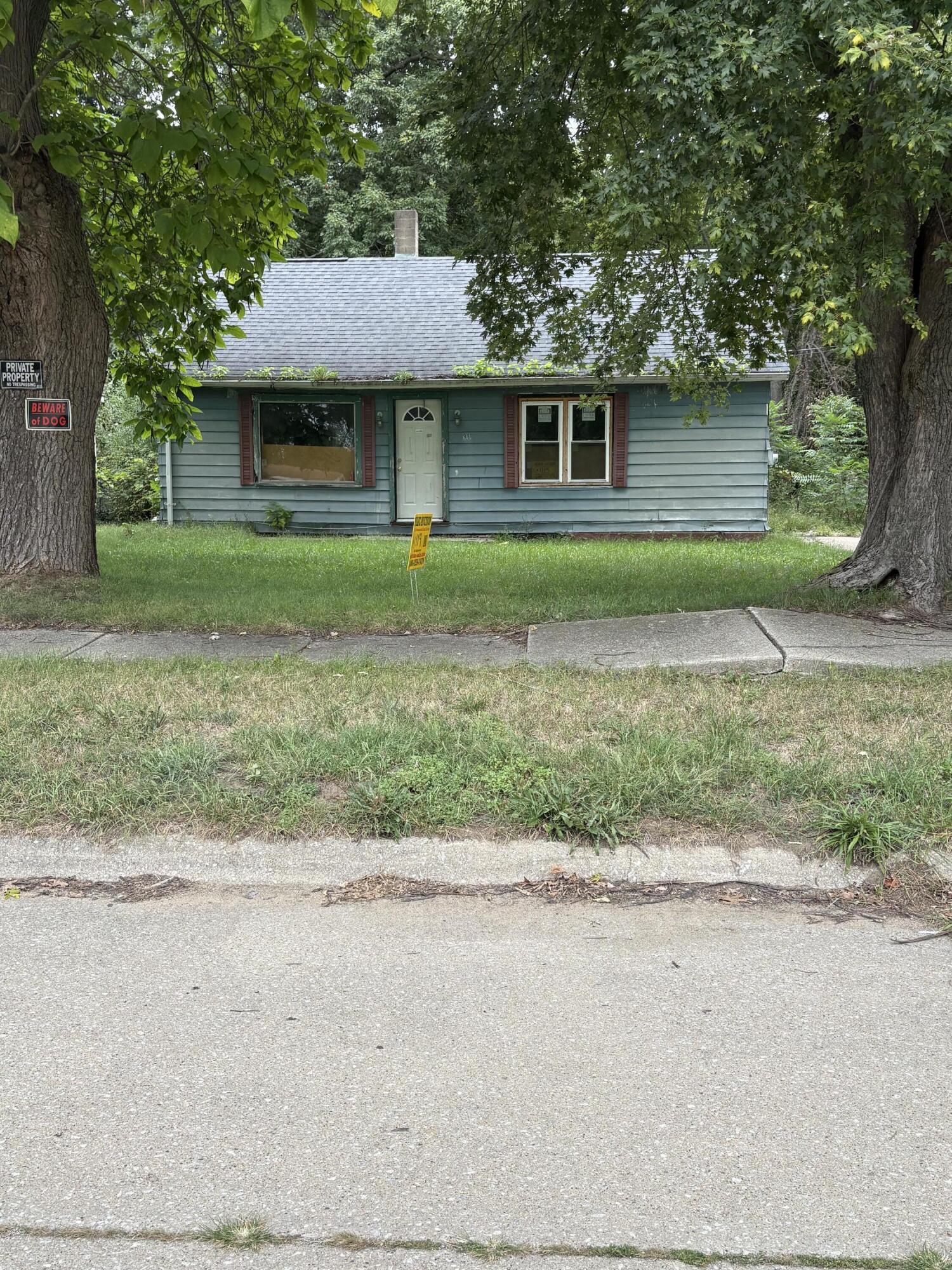 911 Waukonda Avenue Property Photo 1