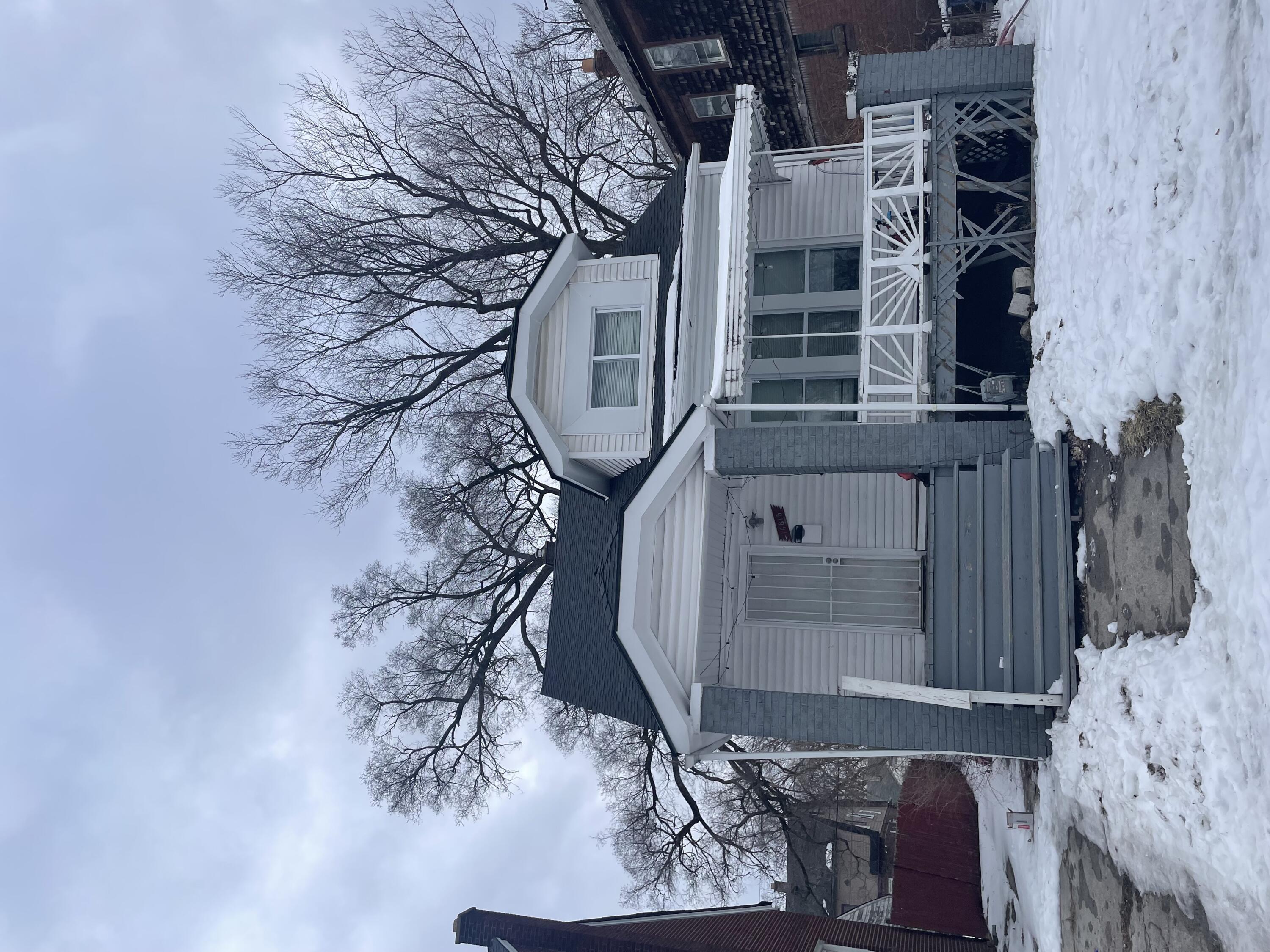 14815 Stansbury Avenue Property Photo 1
