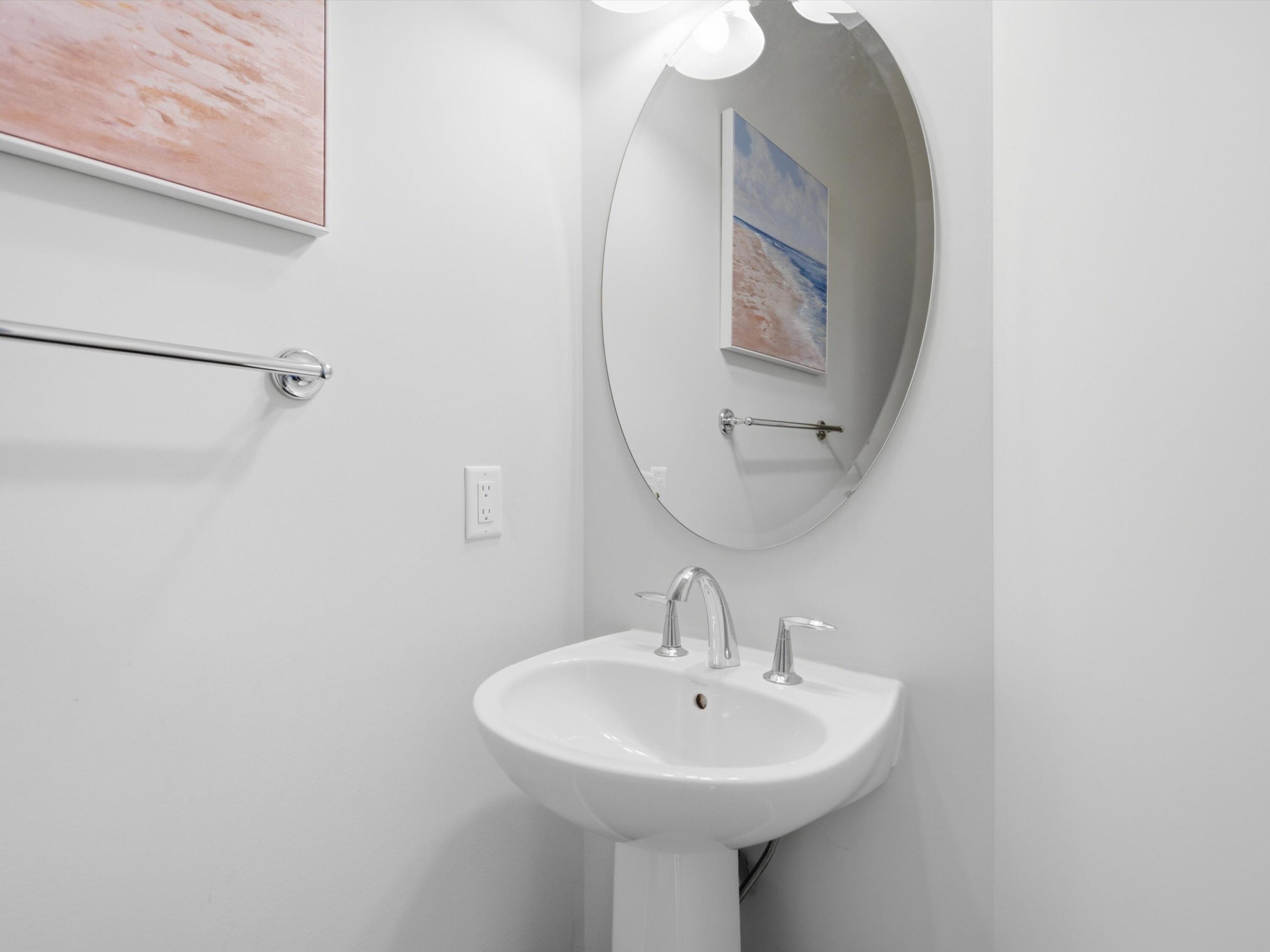 2768 Ashcombe Drive Property Photo 14