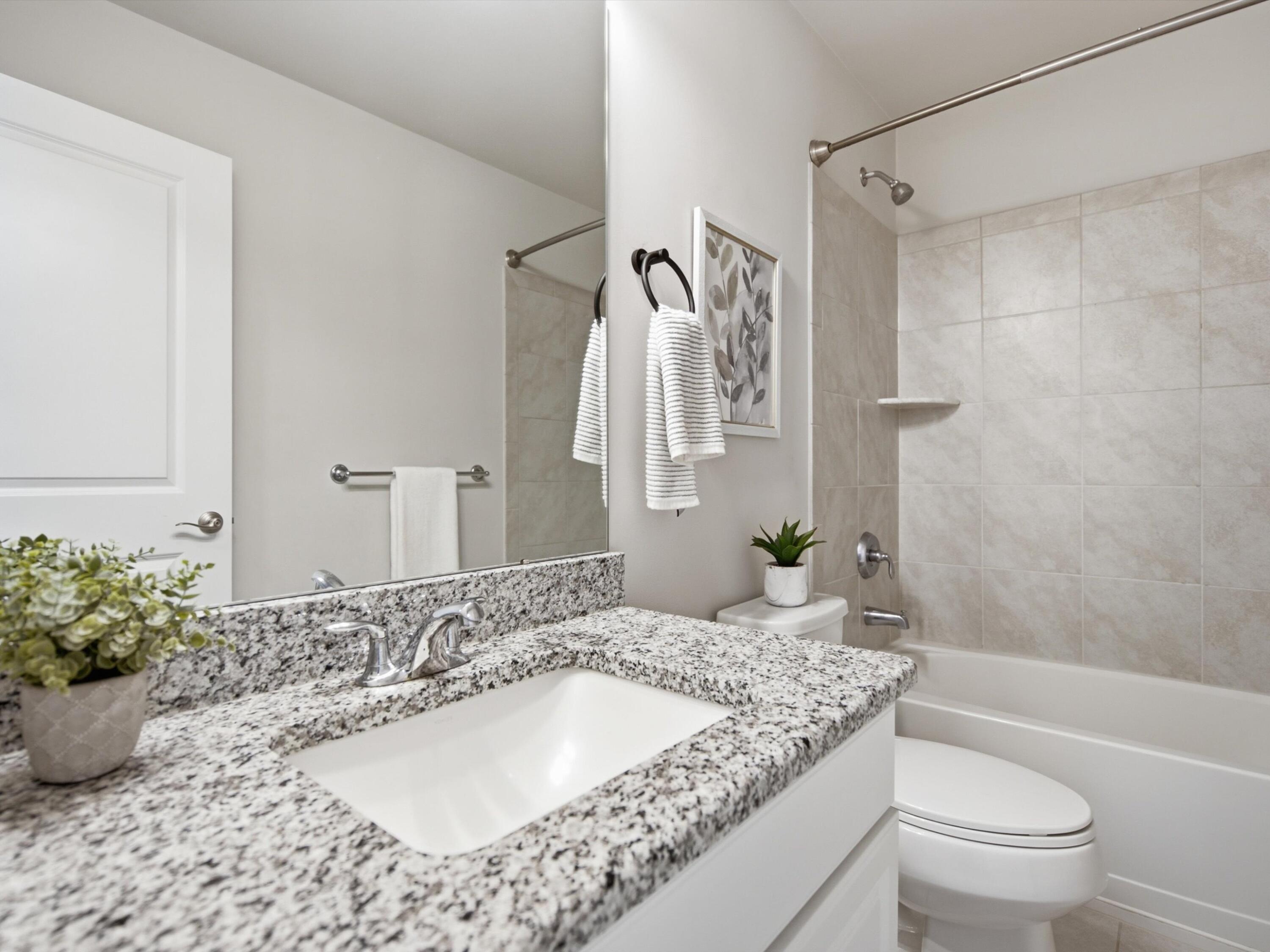 2768 Ashcombe Drive Property Photo 19