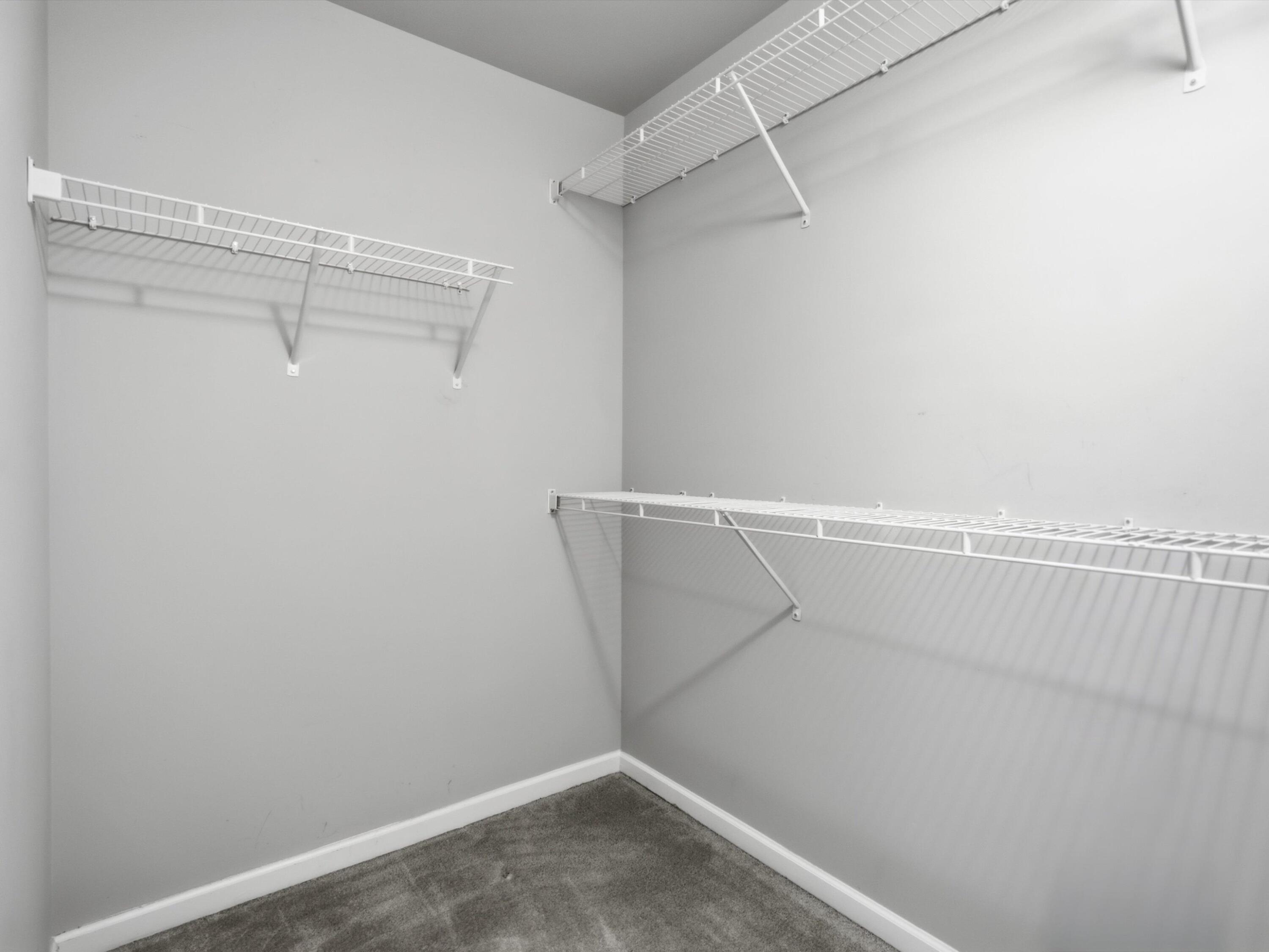 2768 Ashcombe Drive Property Photo 21