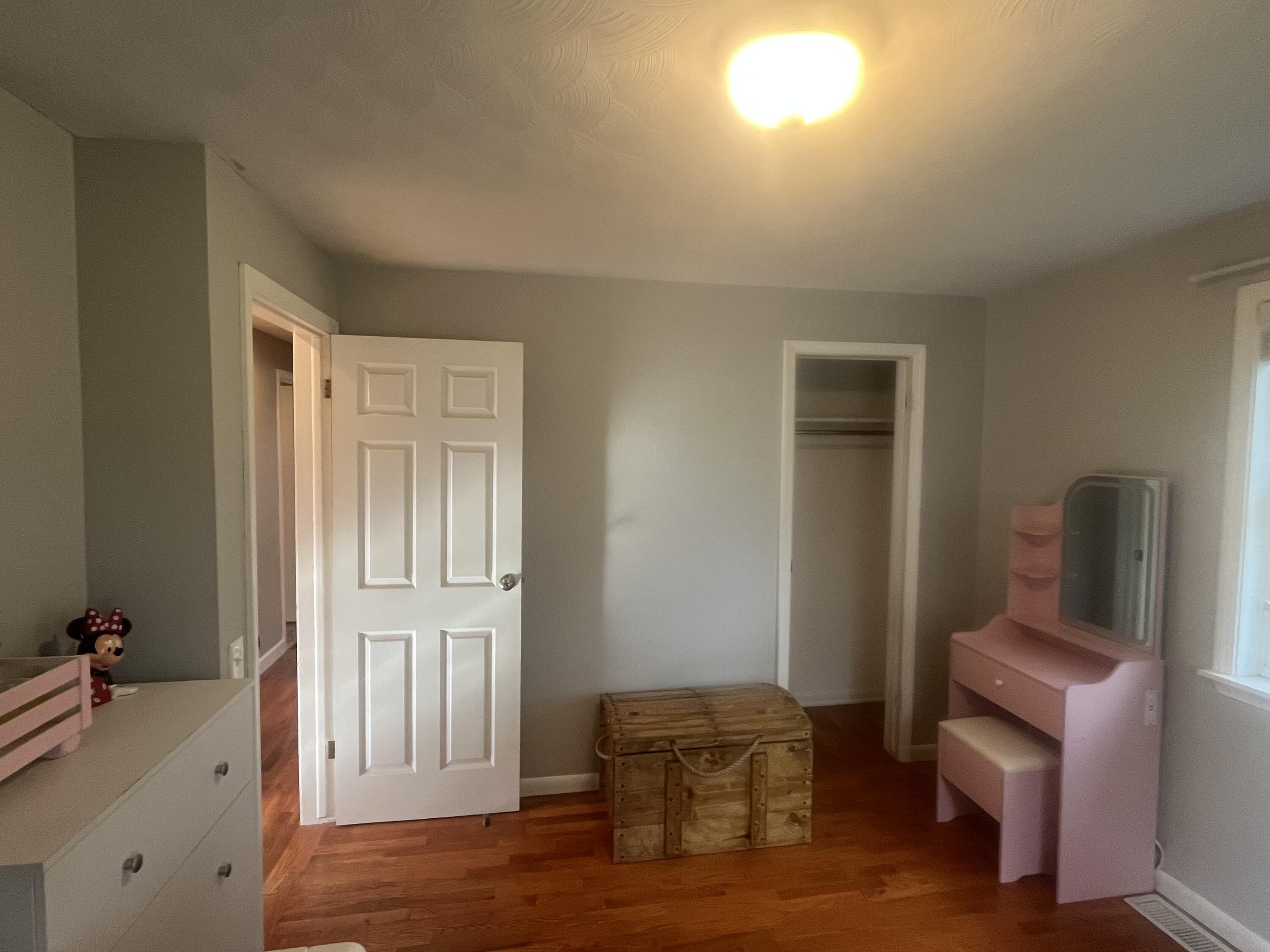 831 S Alexander Street Property Photo 25