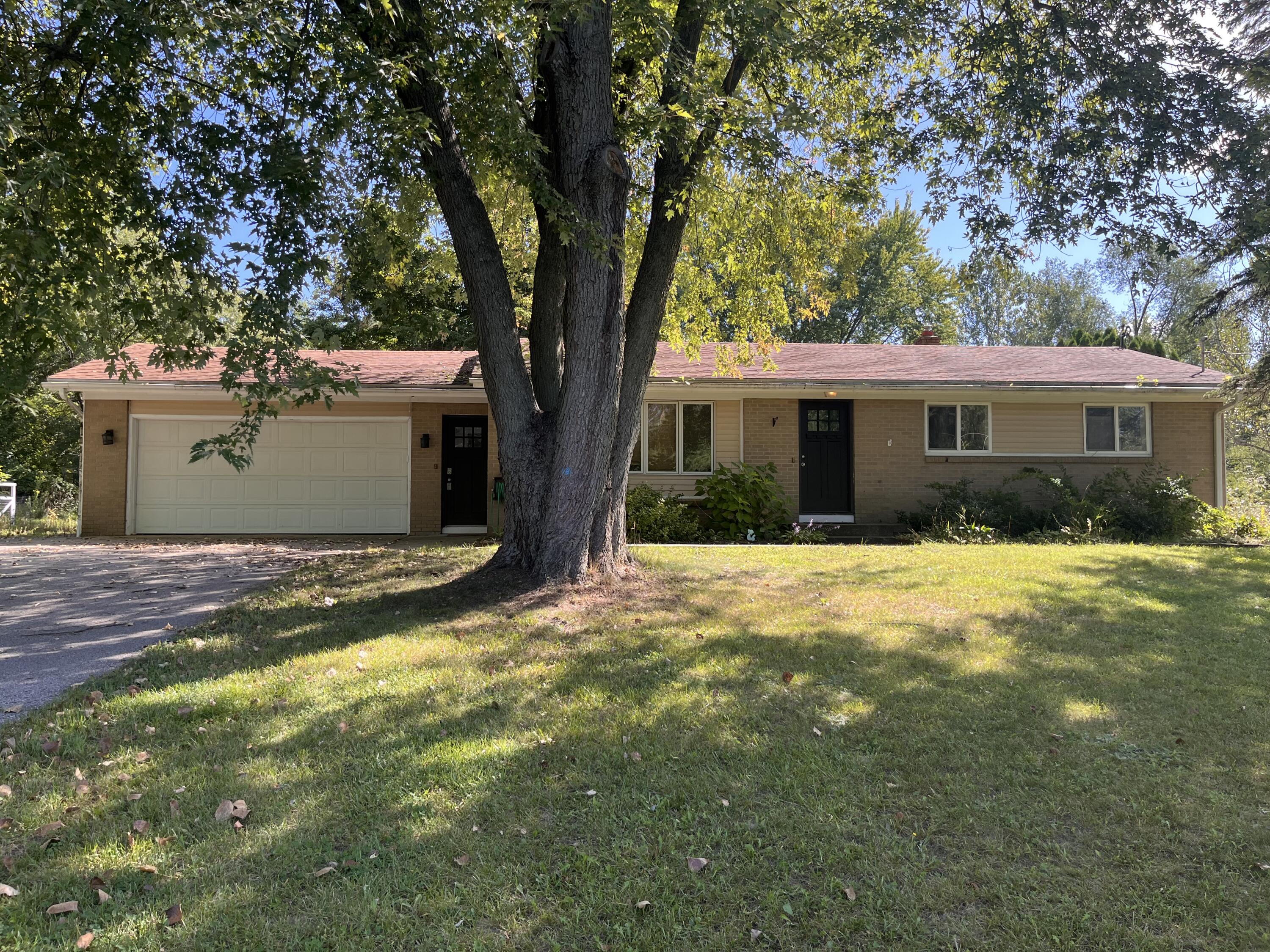 7864 Myers Lake Avenue Ne Property Photo 1