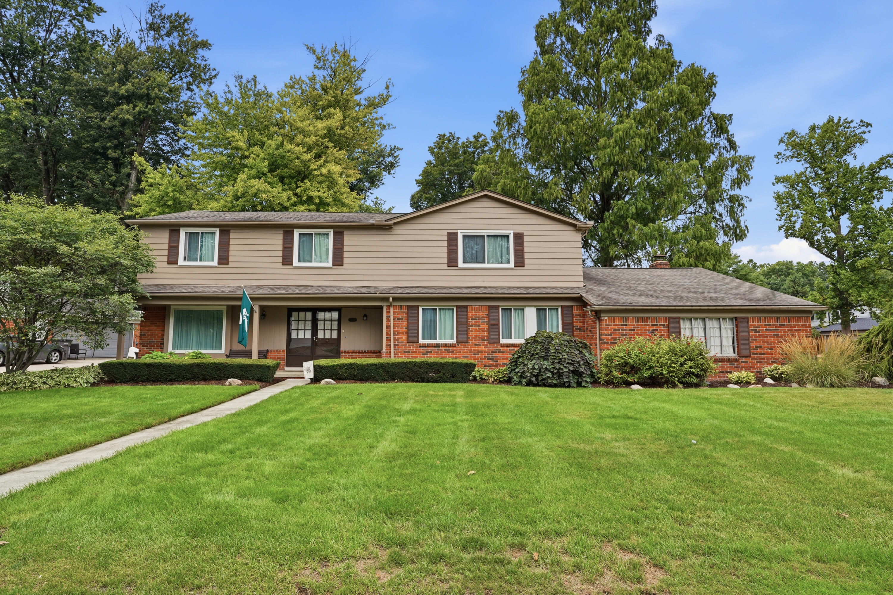 16759 Timberview Drive Property Photo 1