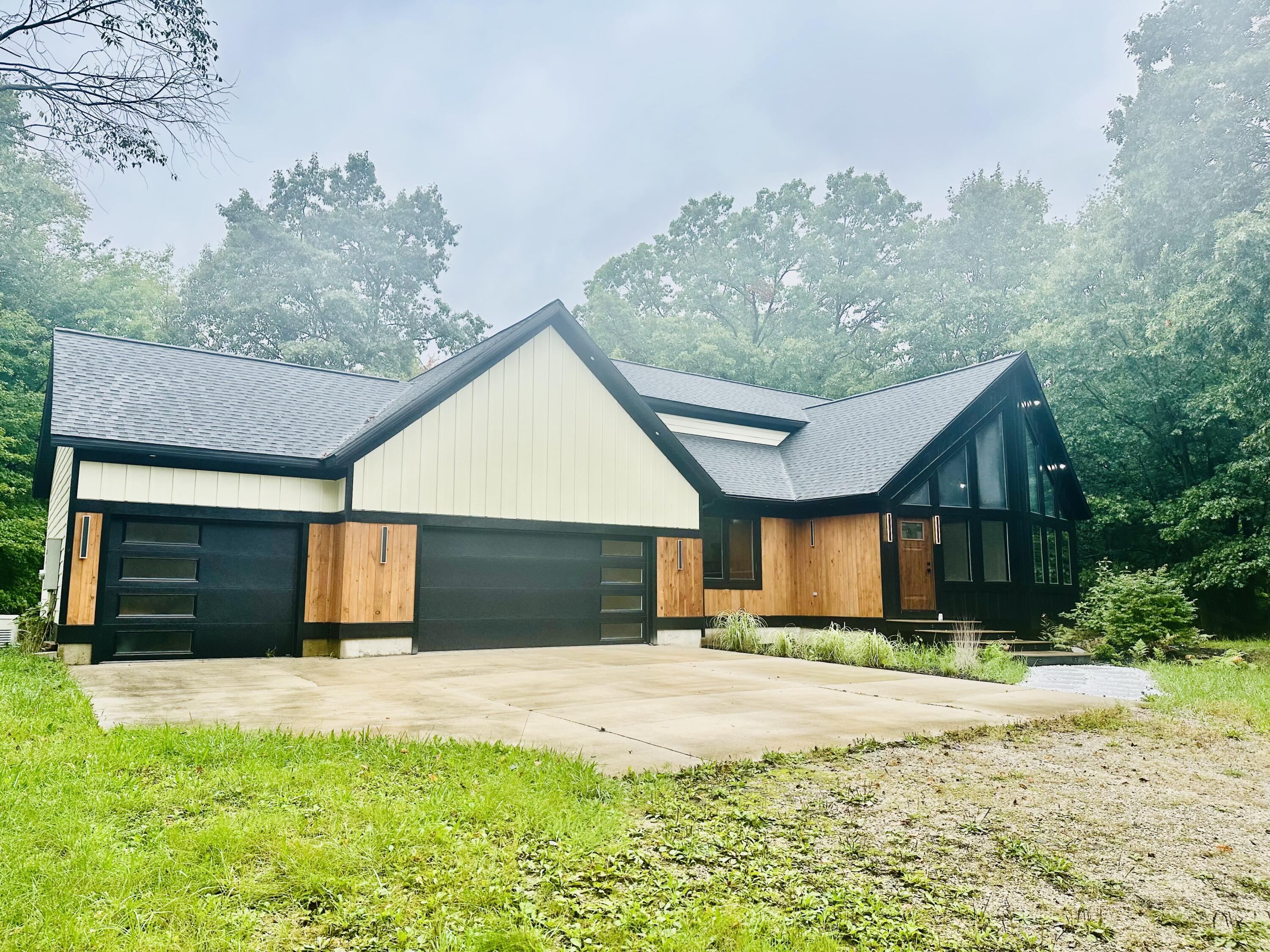 1505 N Green Creek Road Property Photo 1