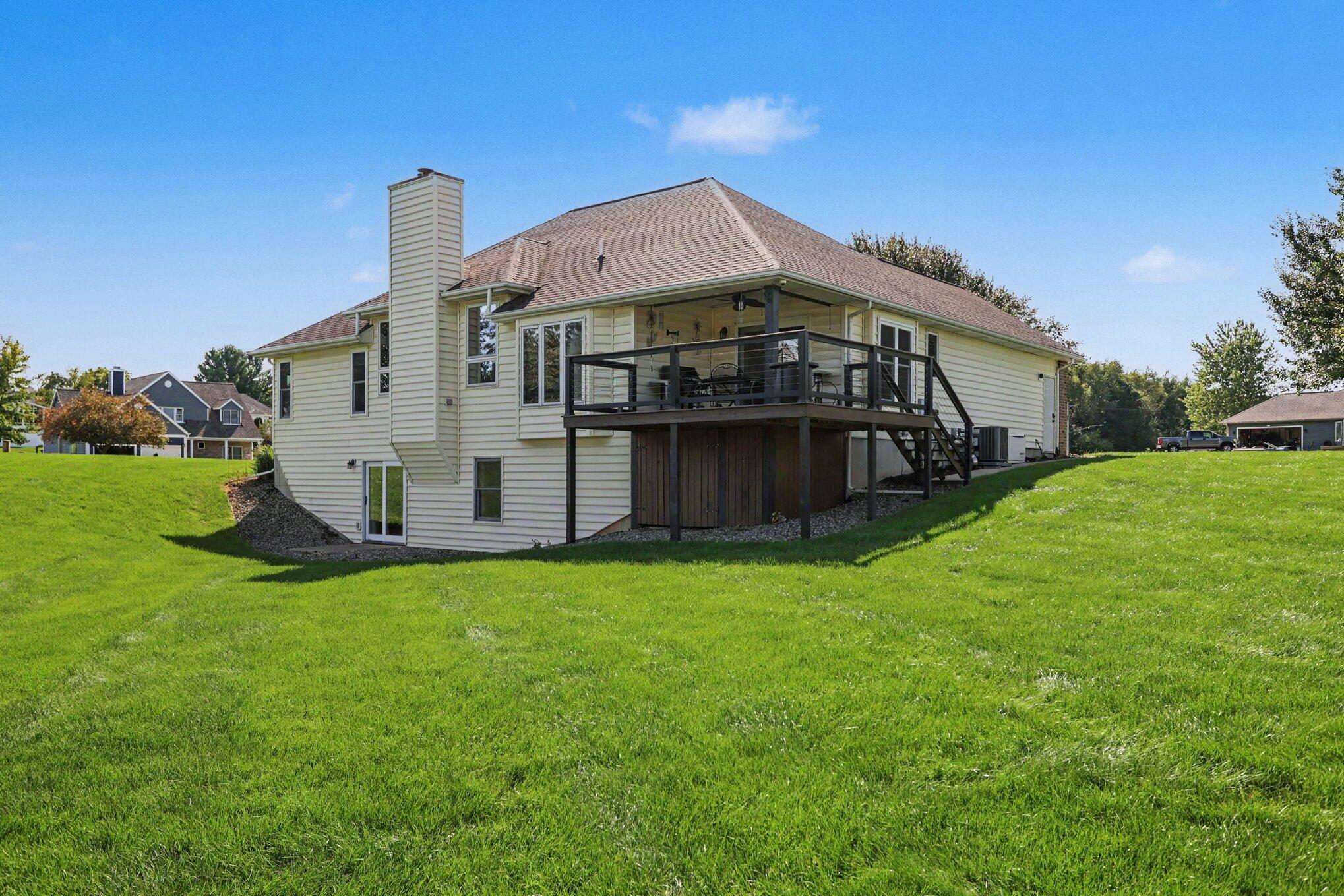 12 Hawksbury Point Property Photo 3