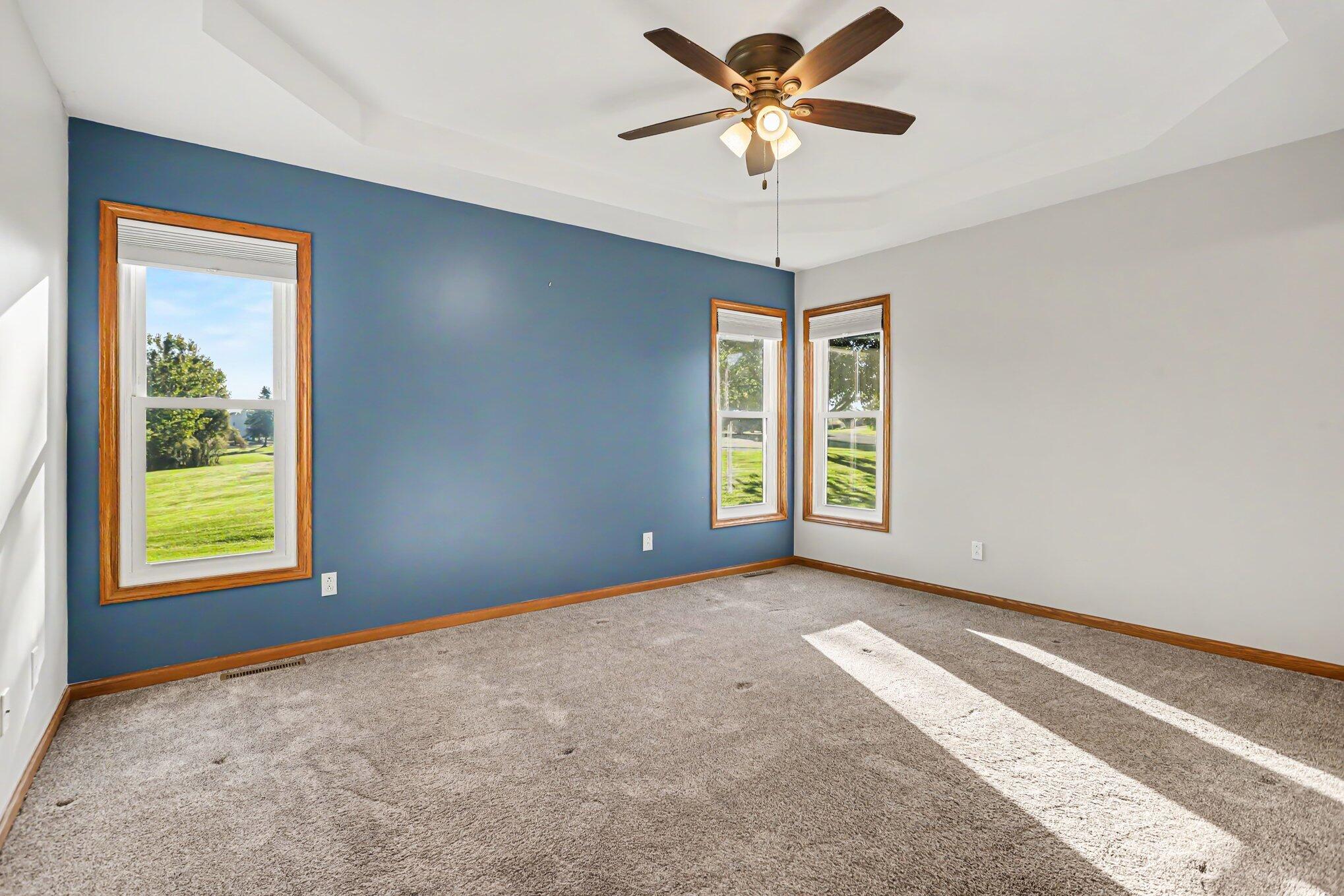 12 Hawksbury Point Property Photo 14
