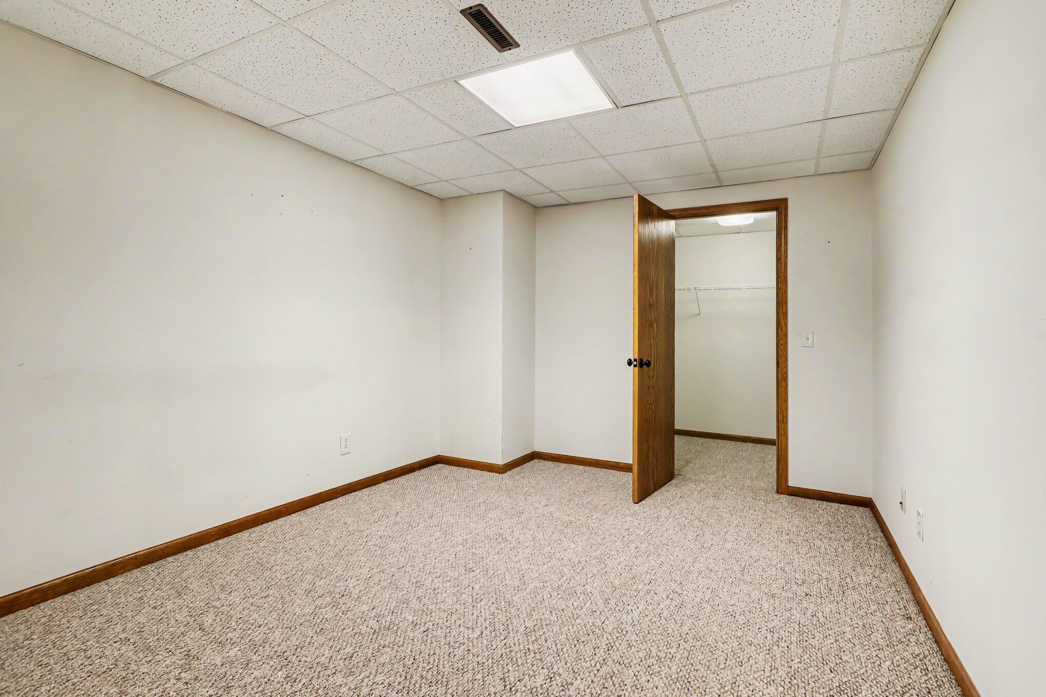 12 Hawksbury Point Property Photo 23