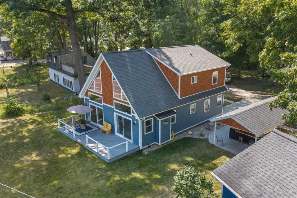 7603 S Croton Hardy Drive Property Photo 1