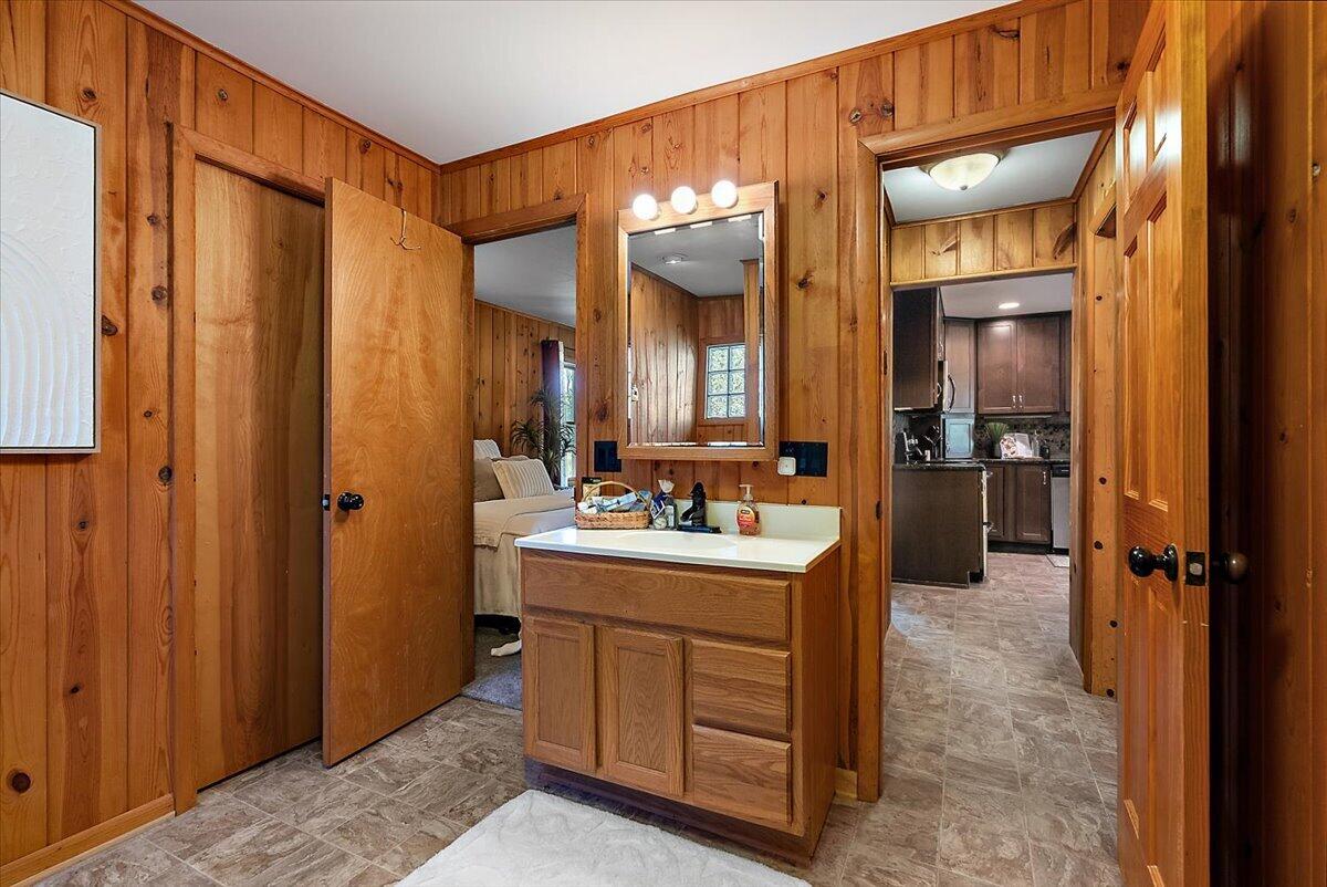 7842 Main Street Property Photo 22