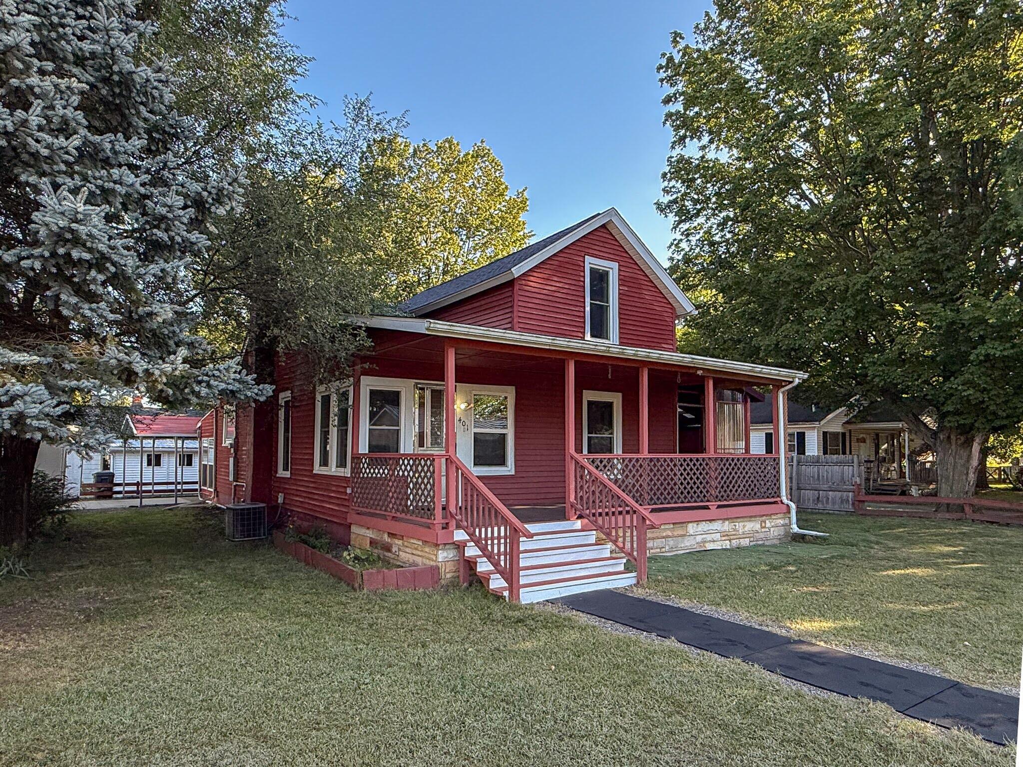 401 Sheldon Street Property Photo 2