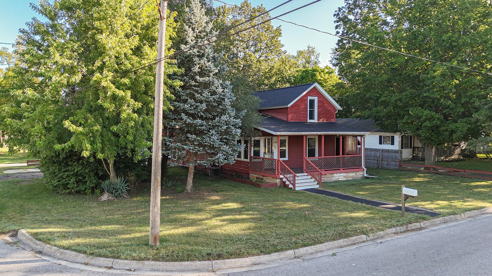 401 Sheldon Street Property Photo 4