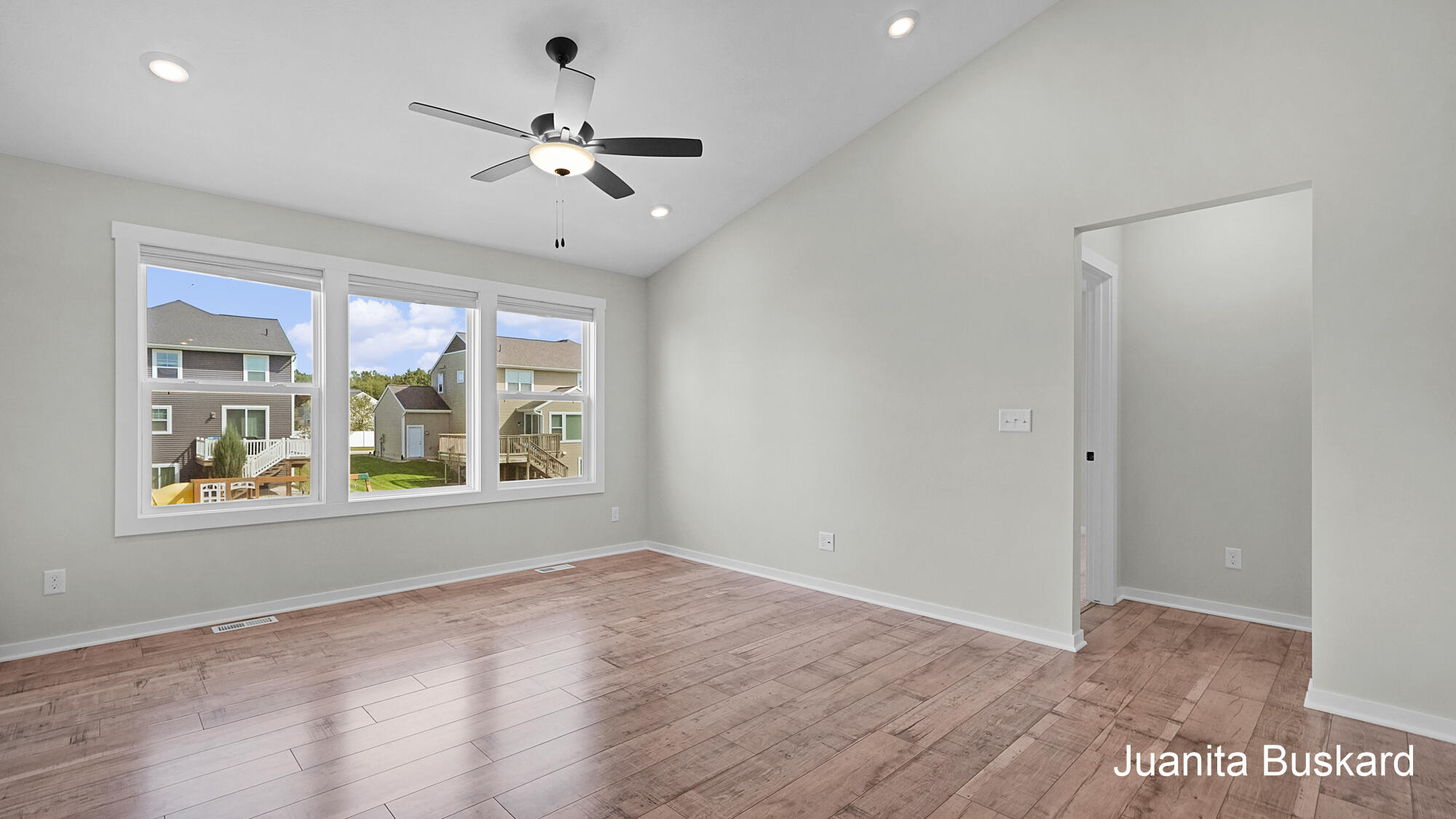 5862 Amur Drive Sw Property Photo 6