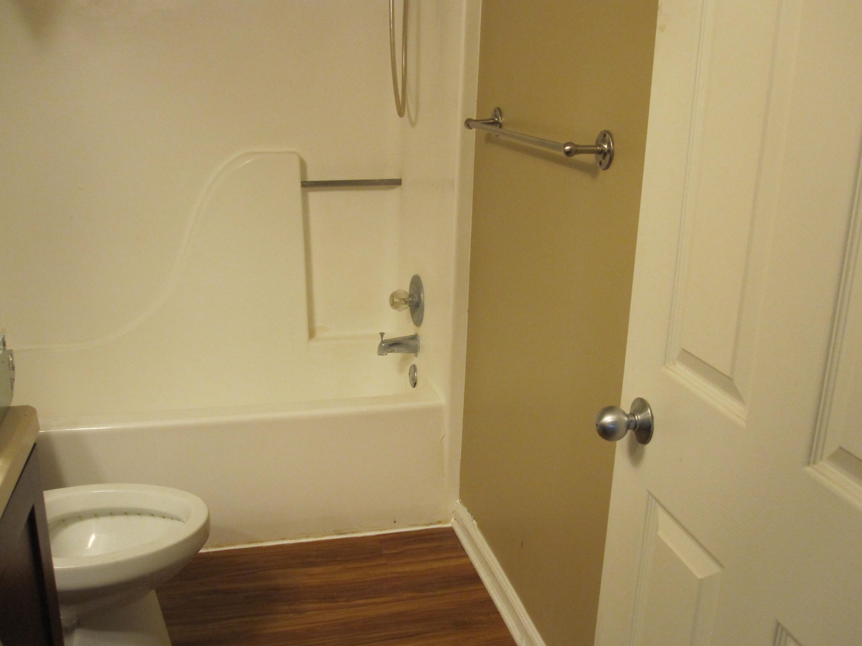 123 Fieldcrest 303 Property Photo 10