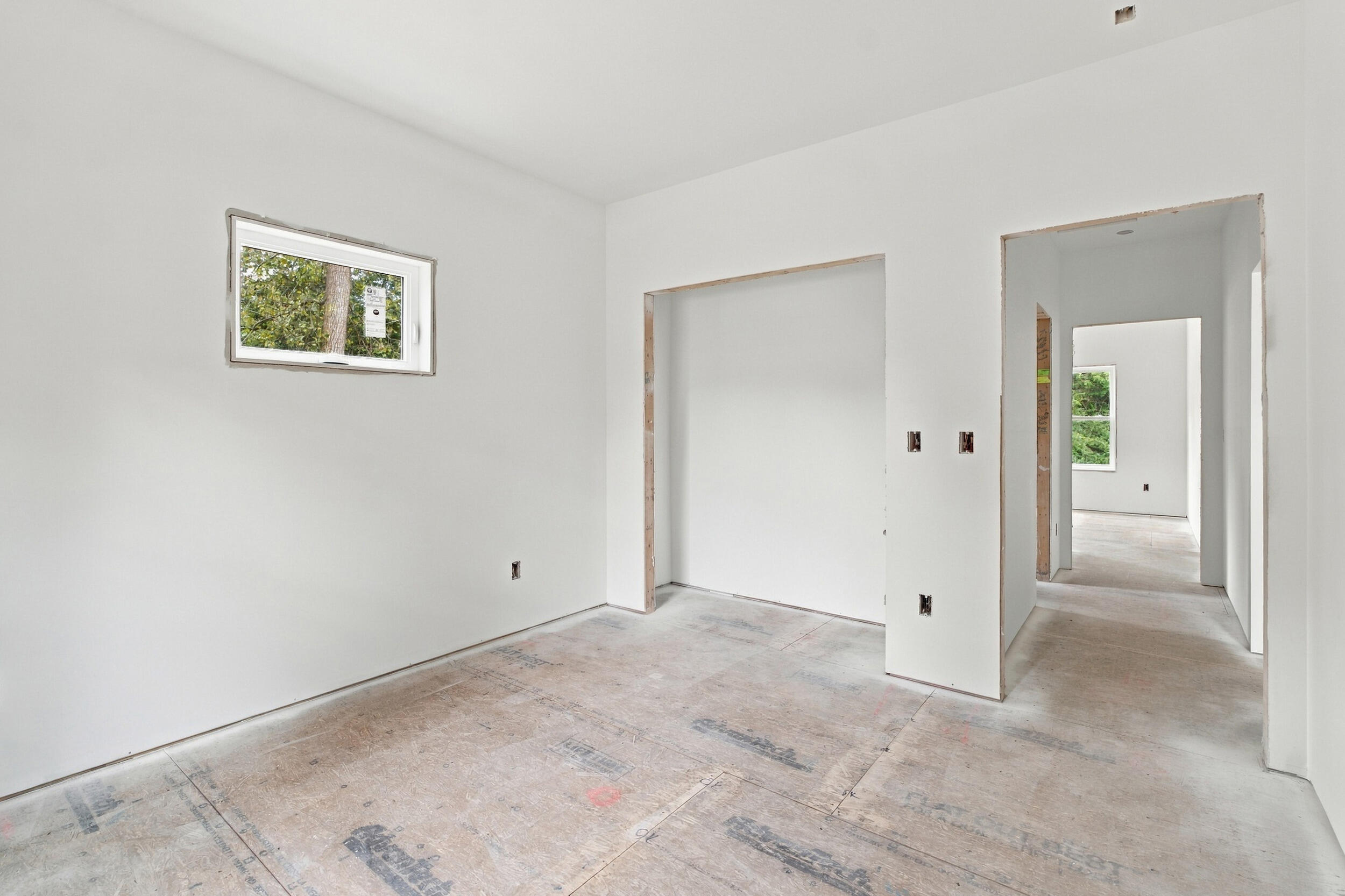 1677 Park Drive Property Photo 14