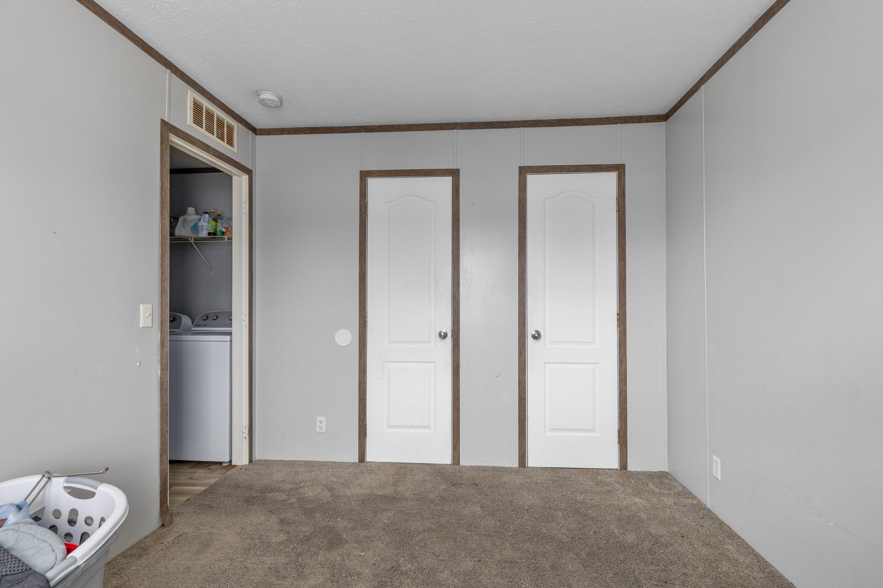 195 S Green Meadow Street Se Property Photo 17