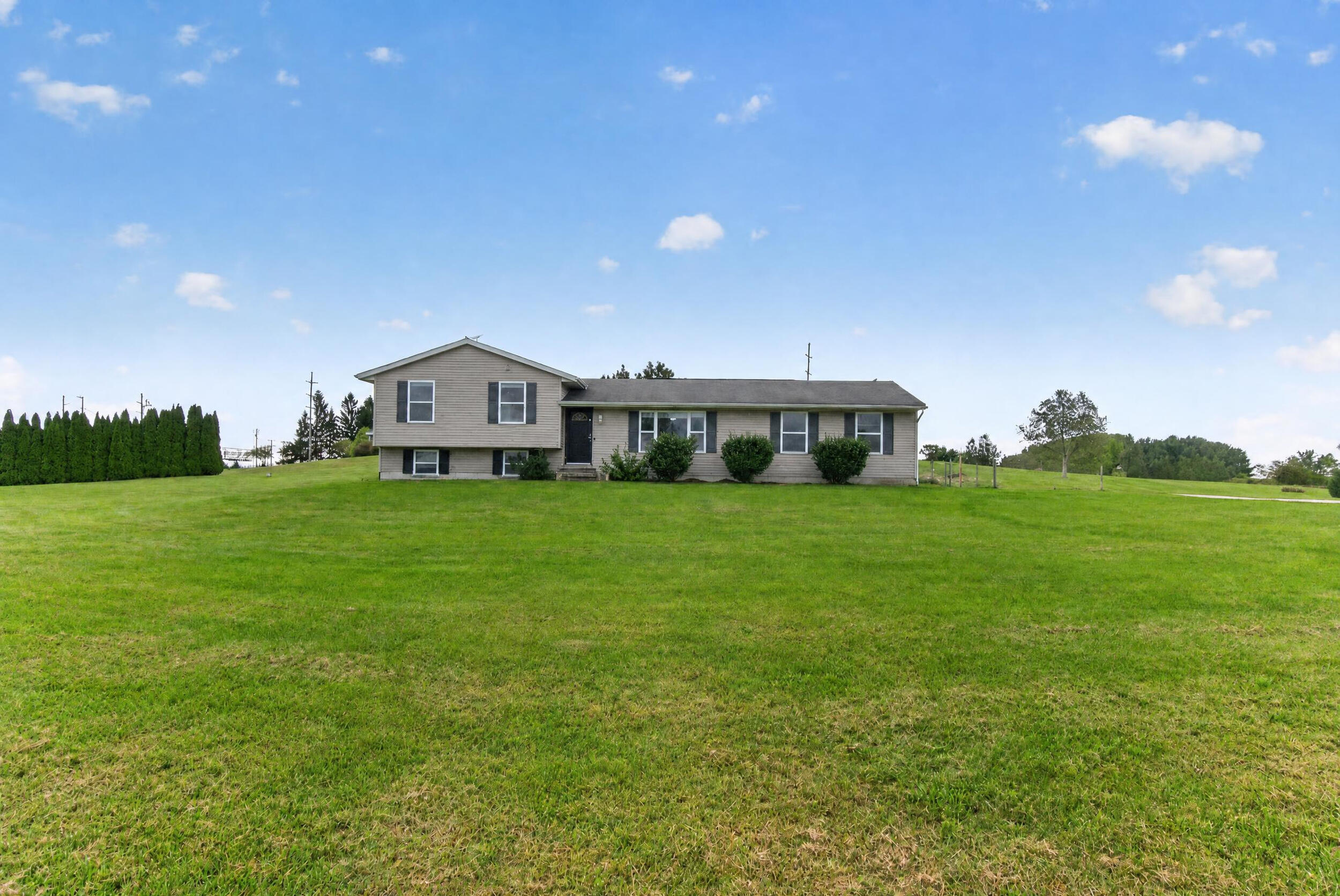 16027 Whippoorwill Court Property Photo 1