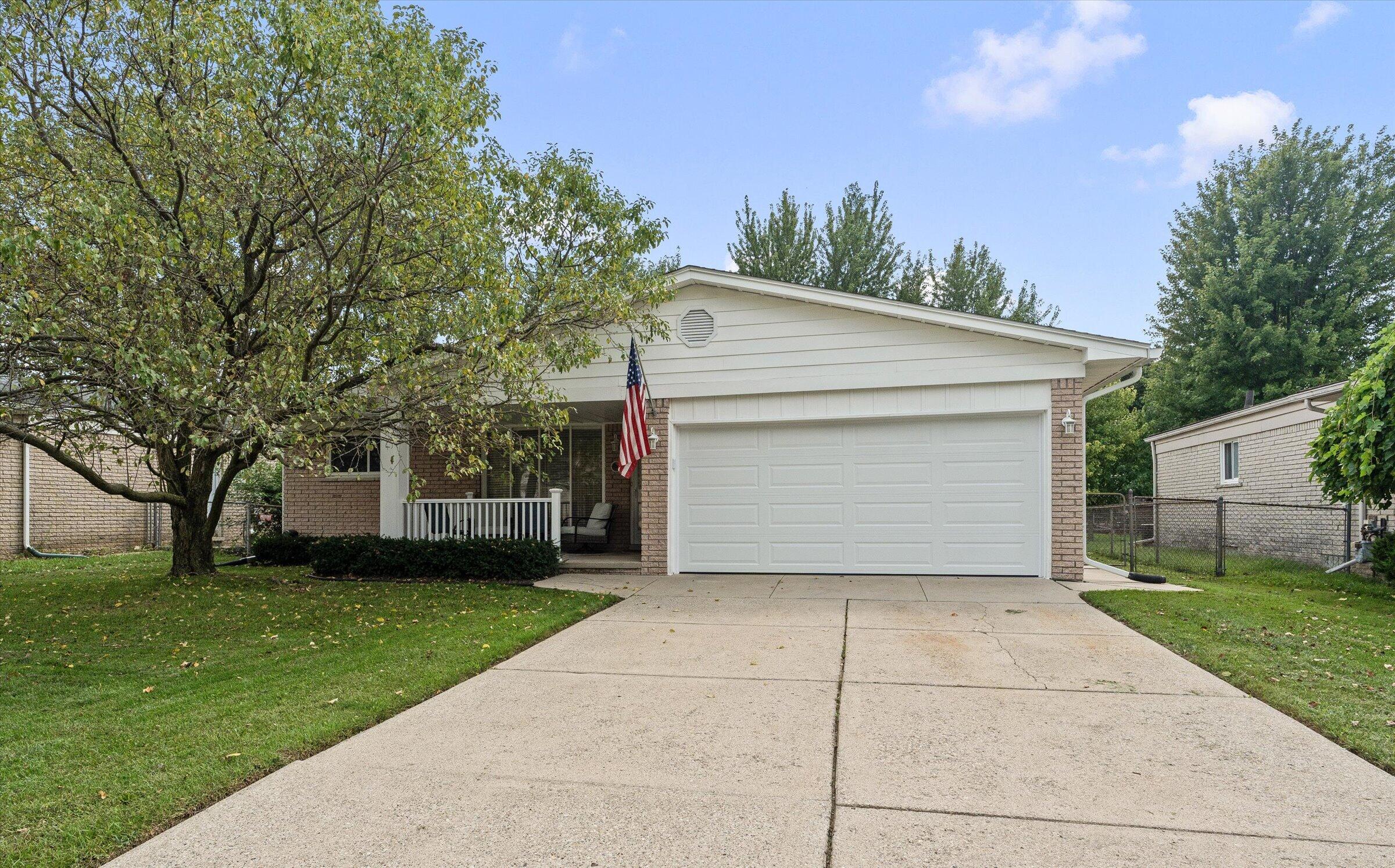 42991 Saxony Road Property Photo 1