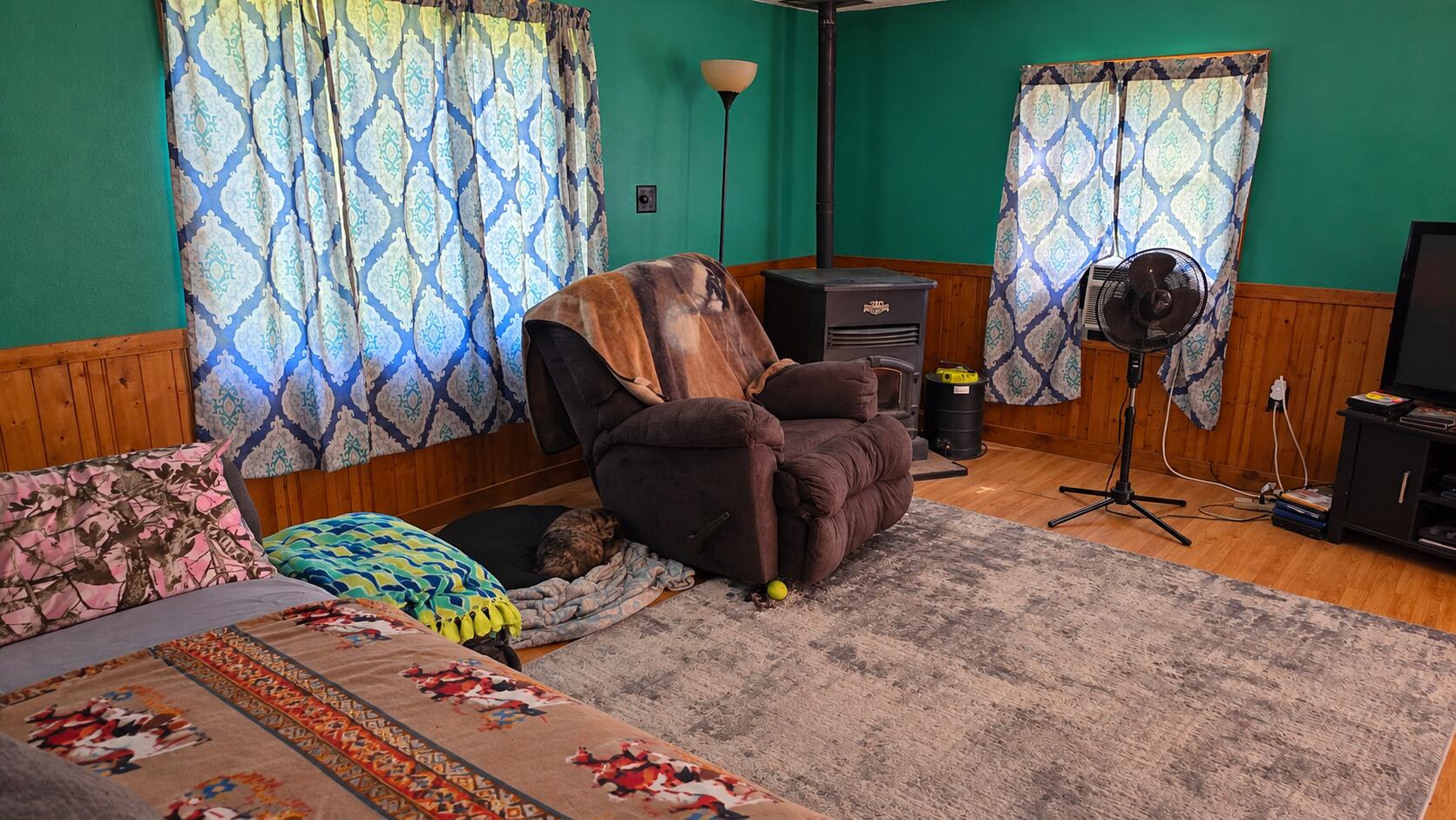 5065 Lorenson Road Property Photo 11