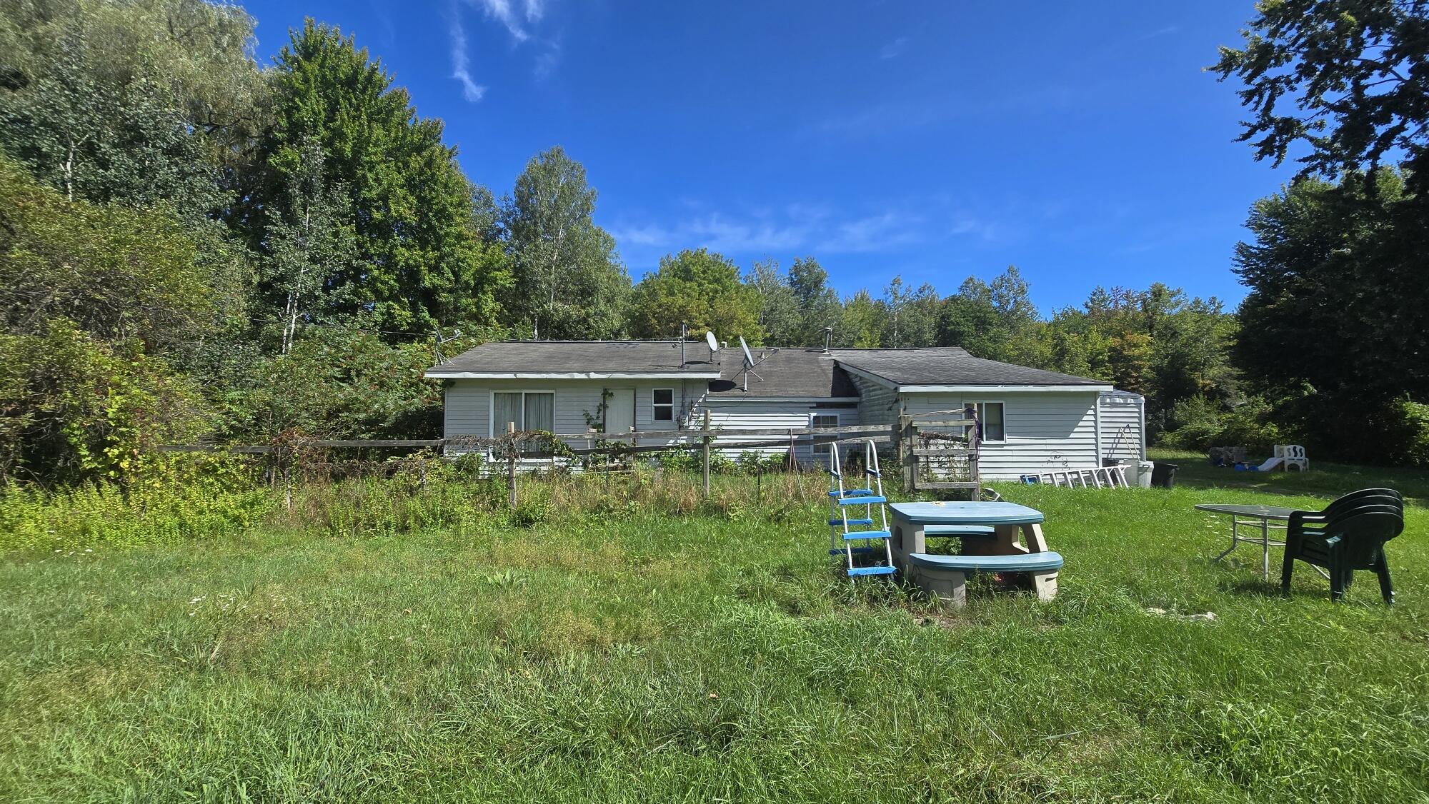 5065 Lorenson Road Property Photo 25
