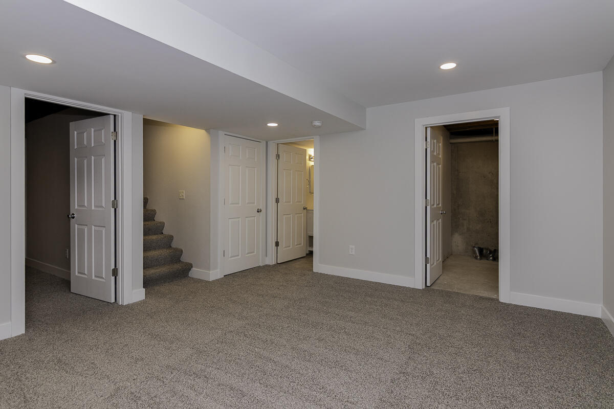8161 8163, 8171 Property Photo 23