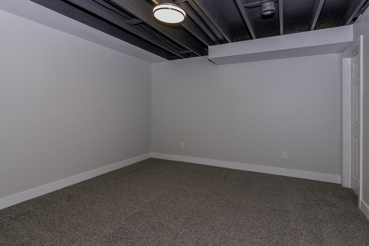8161 8163, 8171 Property Photo 25