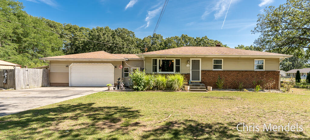 180 S Wolf Lake Road Property Photo 1