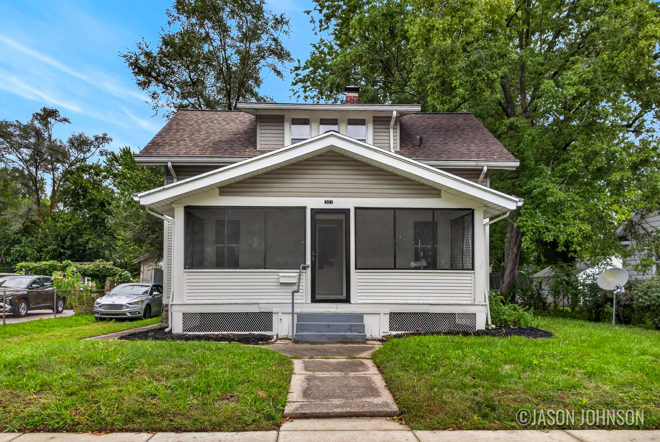 307 Ridgewood Street SE Property Photo 1