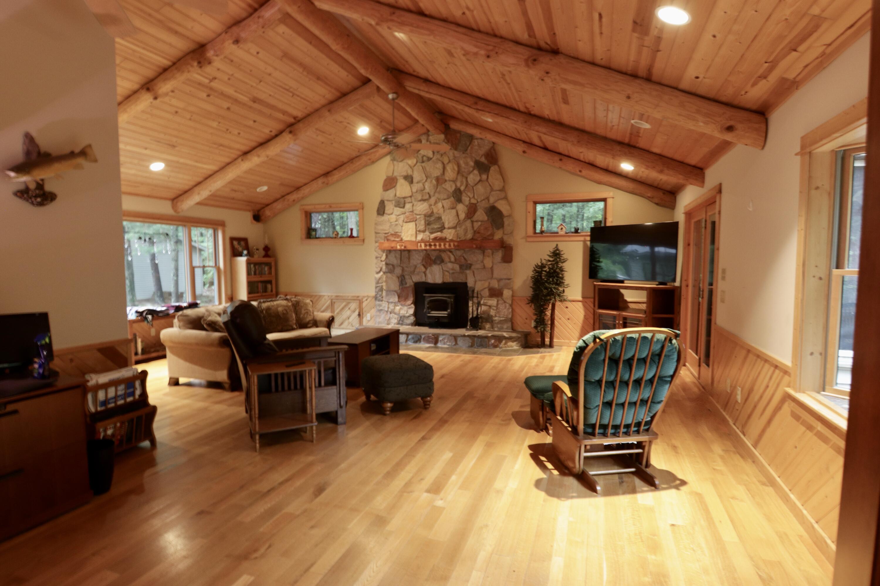 5556 E Filburn Road Property Photo 2