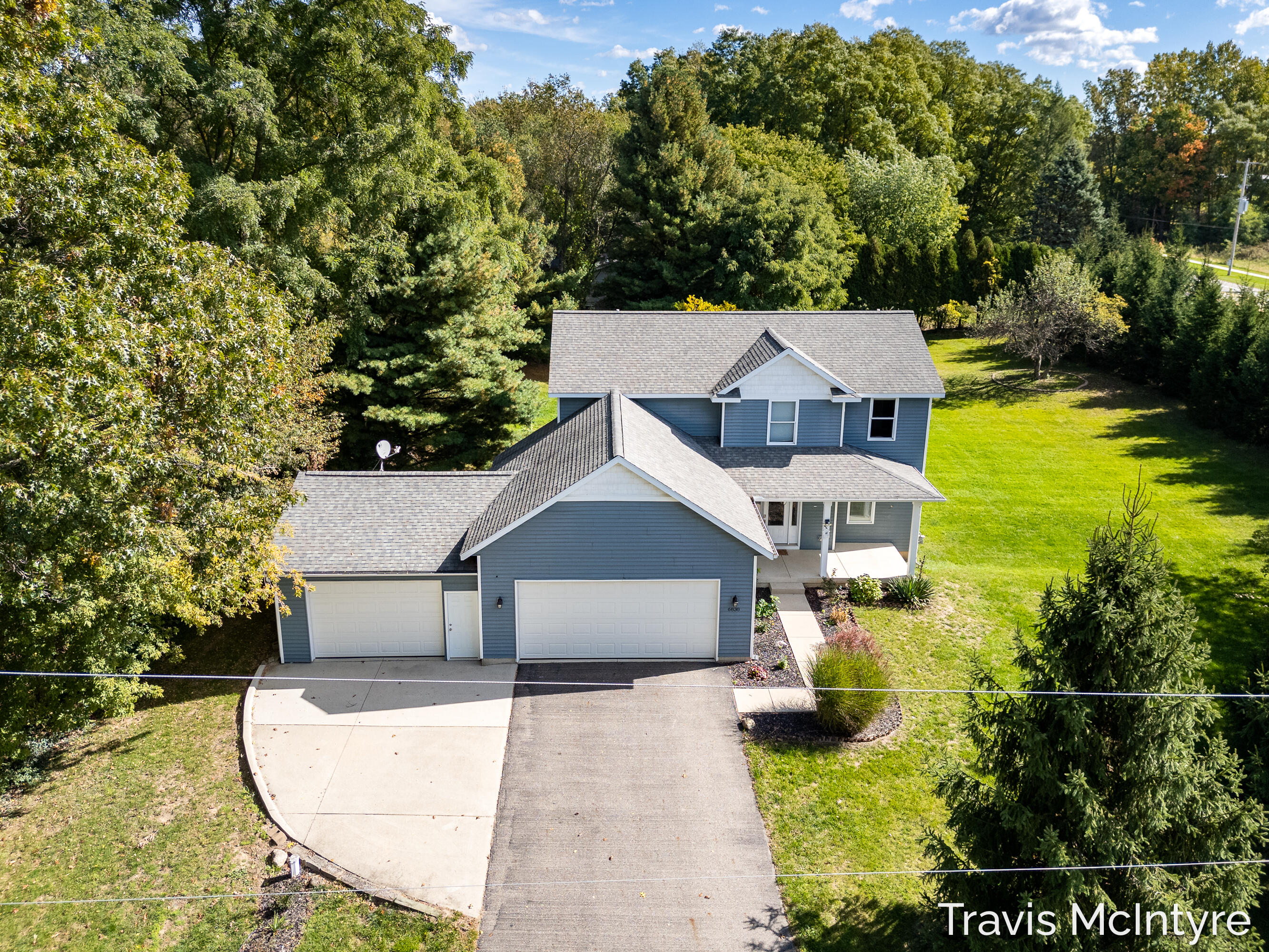 6838 Fox Meadow Drive Ne Property Photo 1