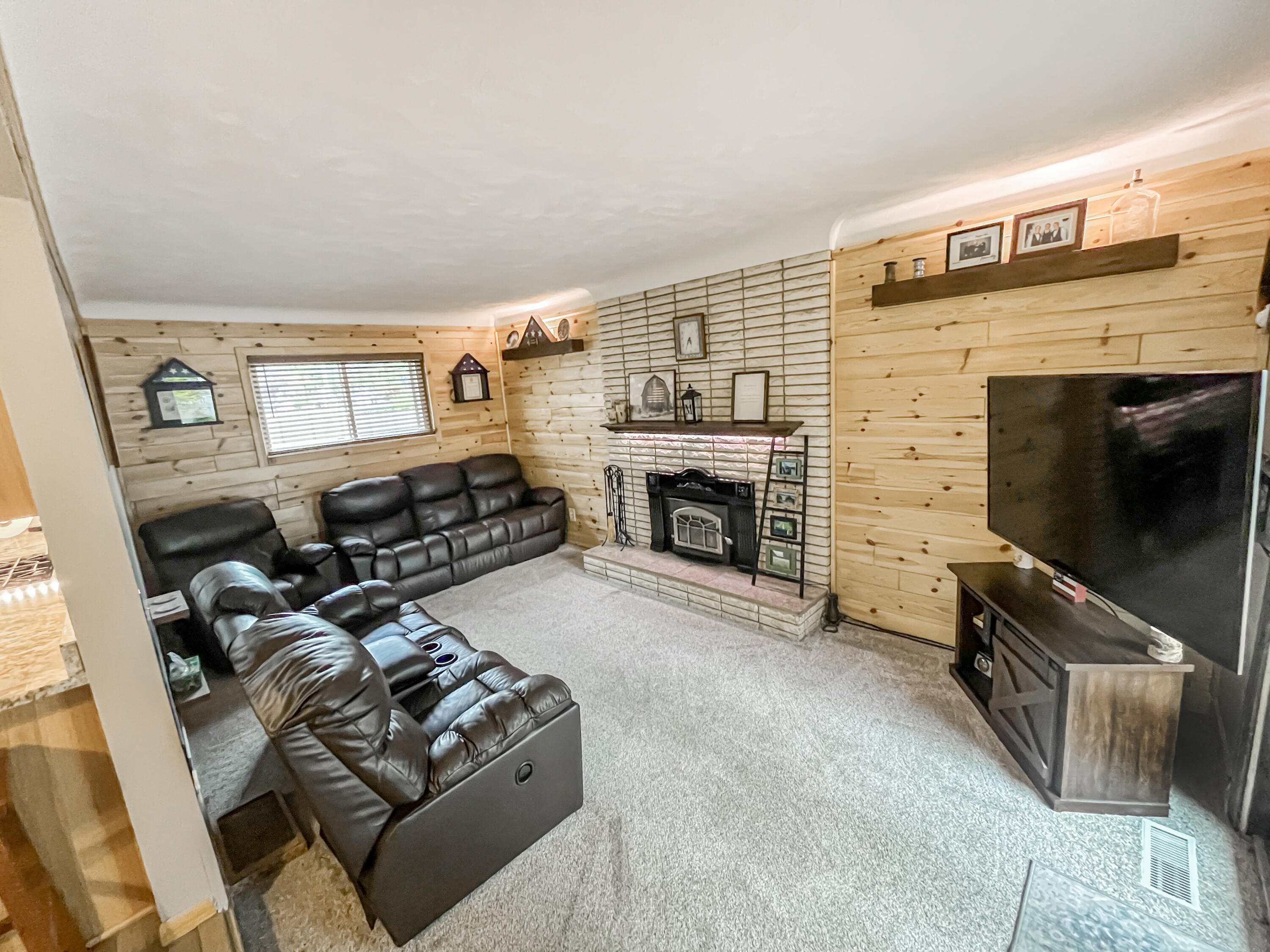 17828 Devonshire Street Property Photo 3
