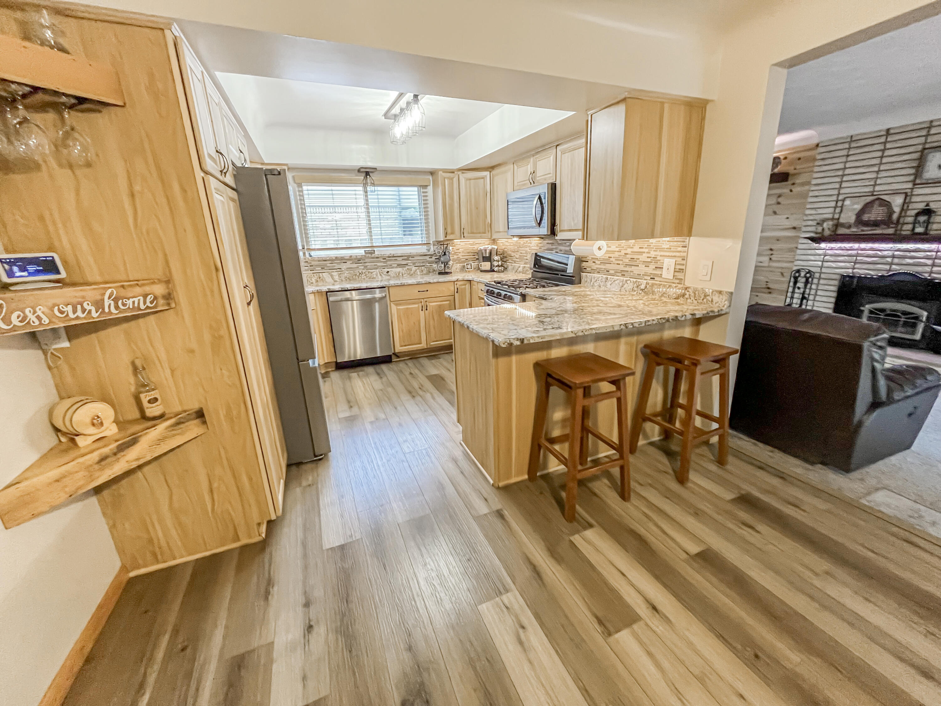 17828 Devonshire Street Property Photo 5