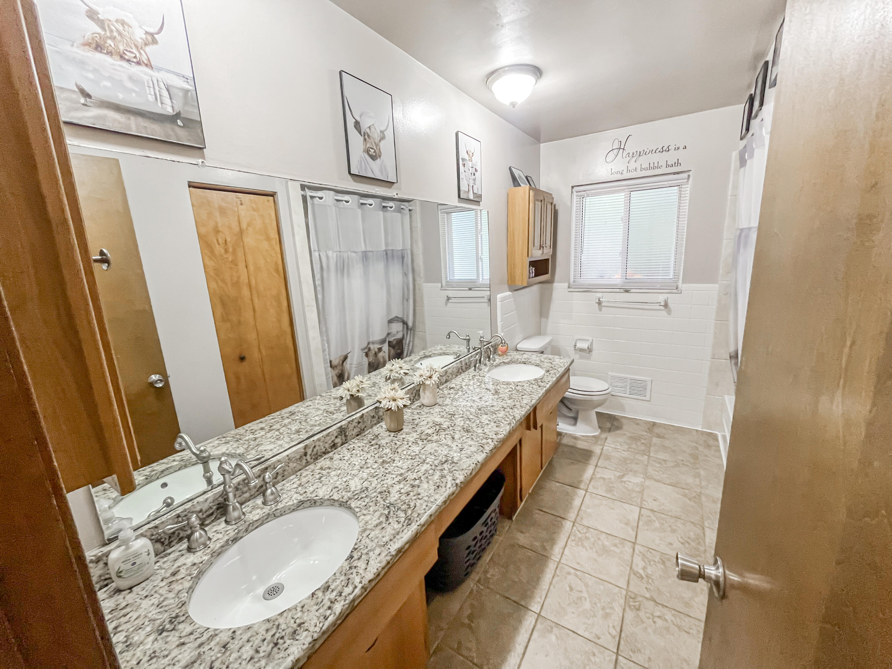 17828 Devonshire Street Property Photo 12