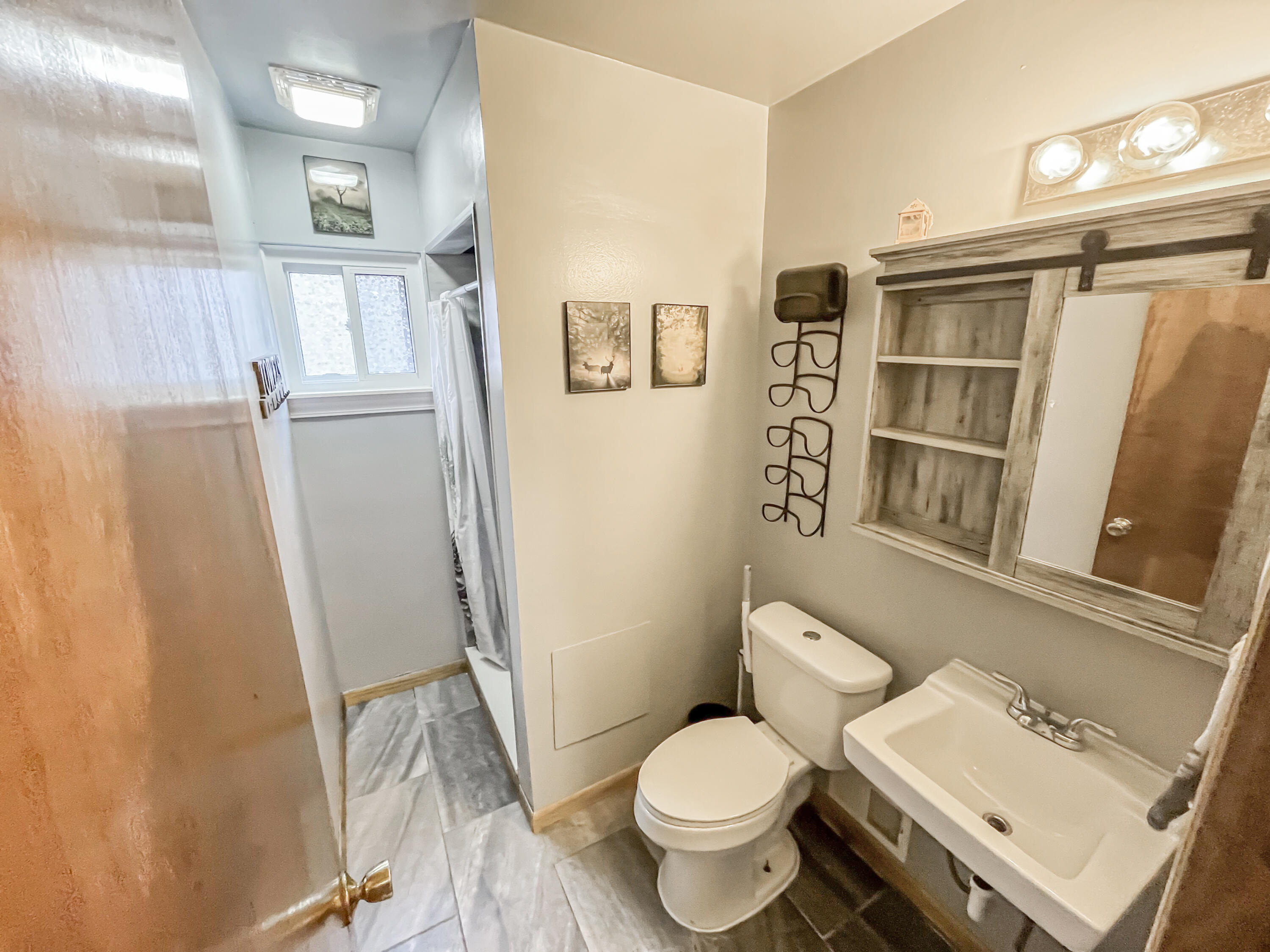 17828 Devonshire Street Property Photo 14