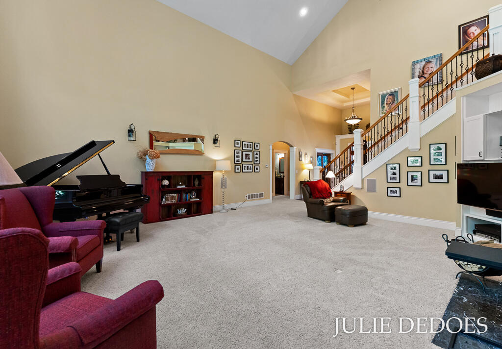 10543 Lakeshore Drive Property Photo 11