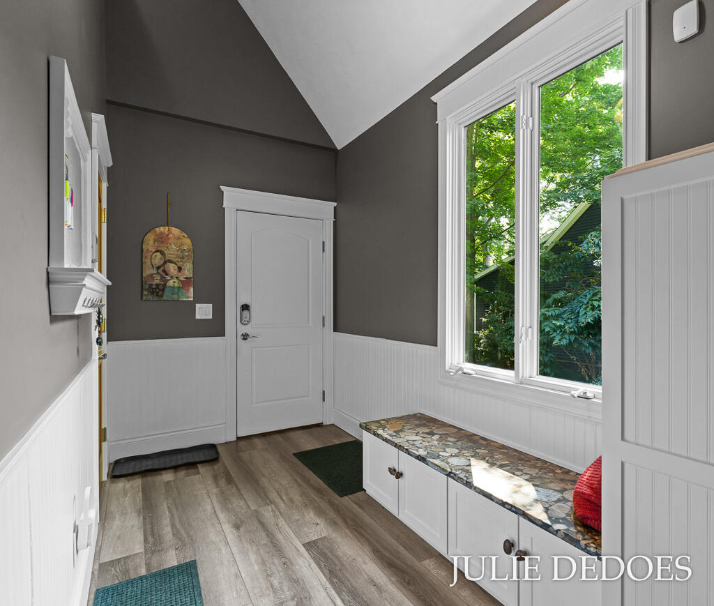 10543 Lakeshore Drive Property Photo 40