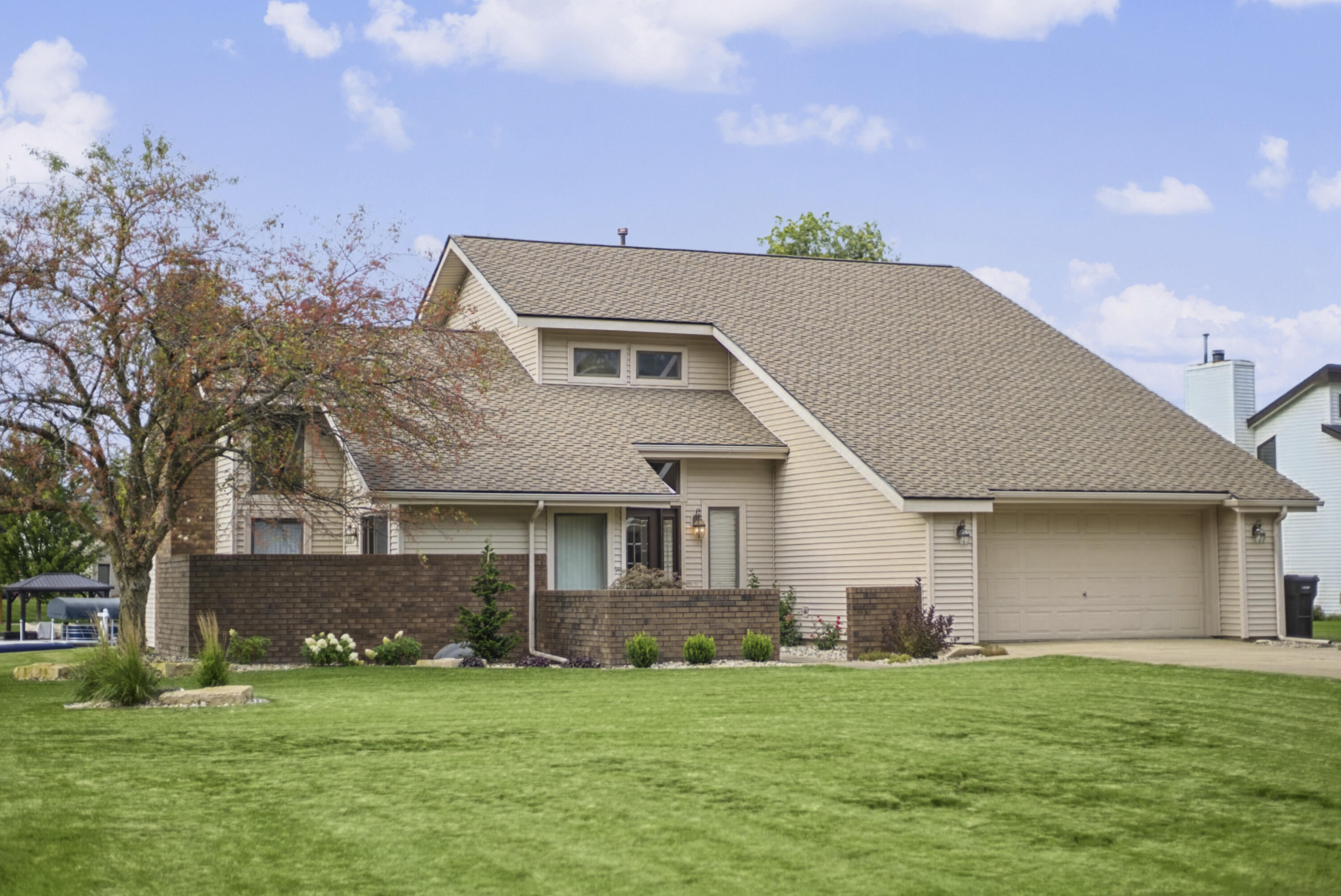 12796 Sunrise Court Property Photo 1